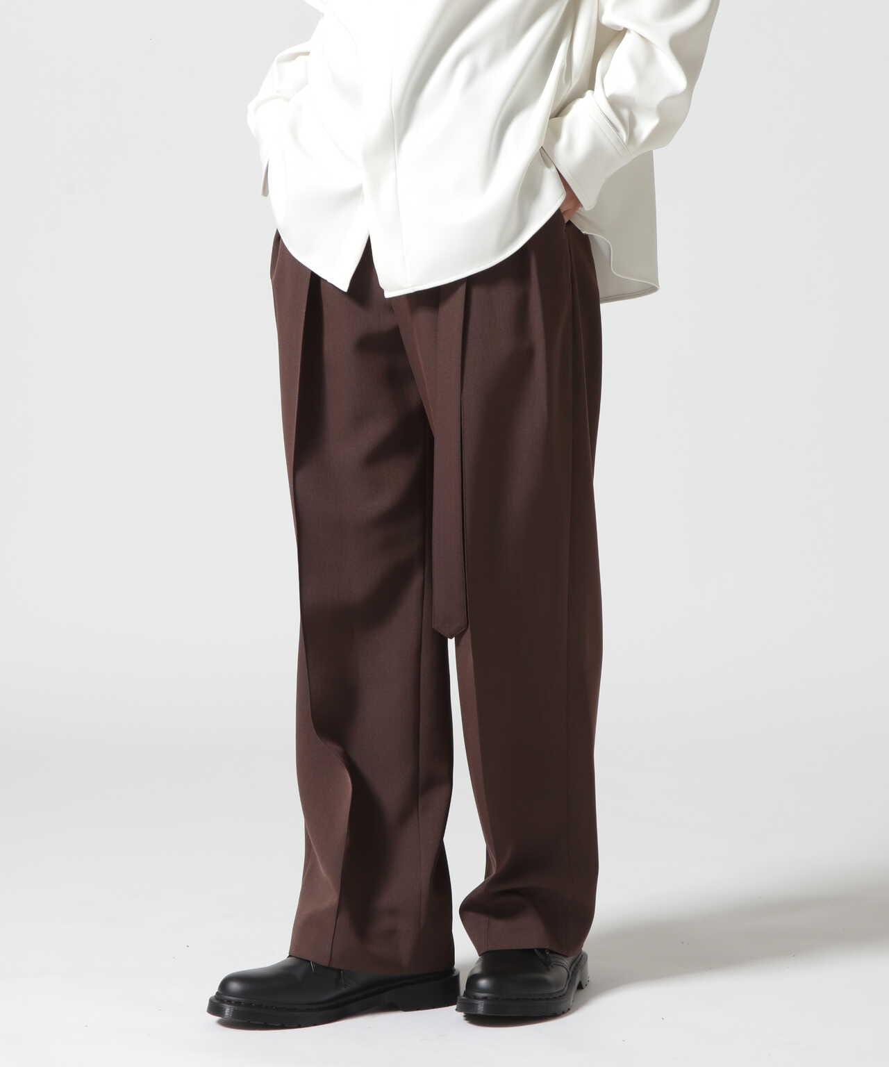 Pintucked trousers-smooth