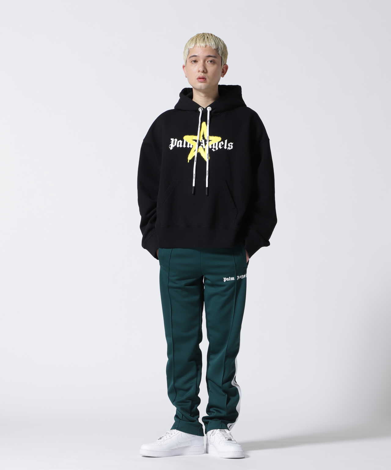 PalmAngels/パームエンジェルス/STAR SPRAYED HOODIE/パーカー | LHP ( エルエイチピー ) | US ONLINE  STORE（US オンラインストア）