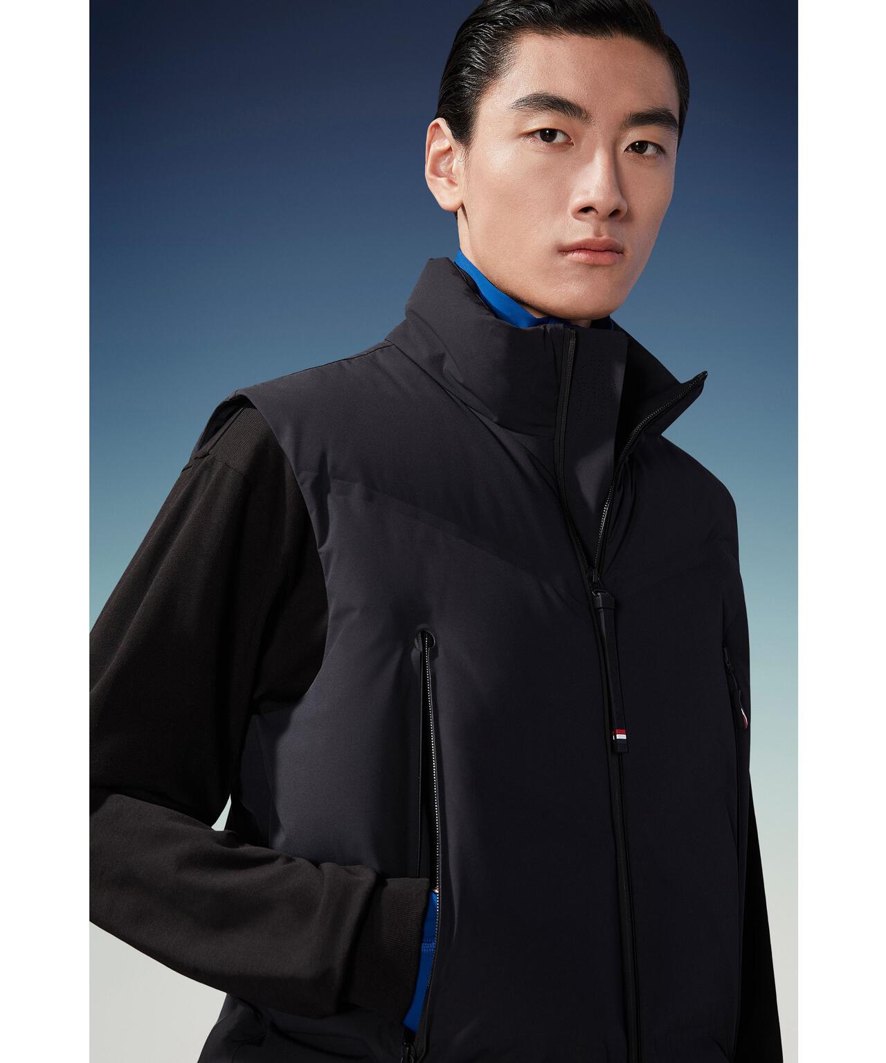 【新品】モンクレールグルノーブル MONCLER GRENOBLE ダウンベスト