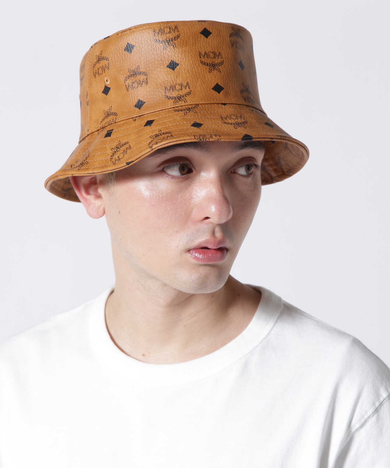 Fake on sale mcm hat