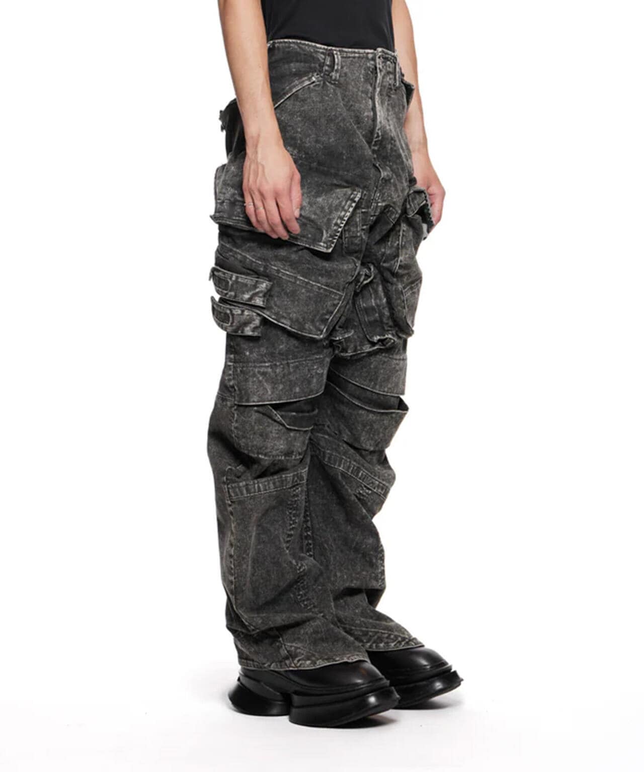 JULIUS/ユリウス/857PAM4-CH Gas mask denim wide cargo pants