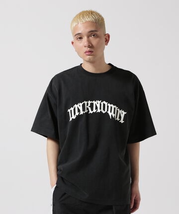 UNKNOWN LONDON/アンノウンロンドン/MONSTER DAGGER GRAPHIC TEE