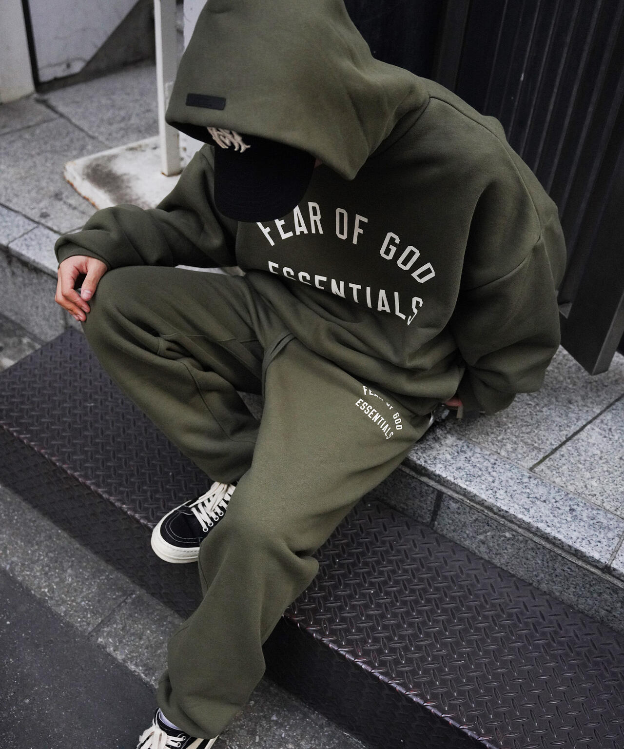 Fear of God ESSENTIALS/FOG エッセンシャルズ/FLEECE ESSENTIAL SWEAT PANT | LHP (  エルエイチピー ) | US ONLINE STORE（US オンラインストア）