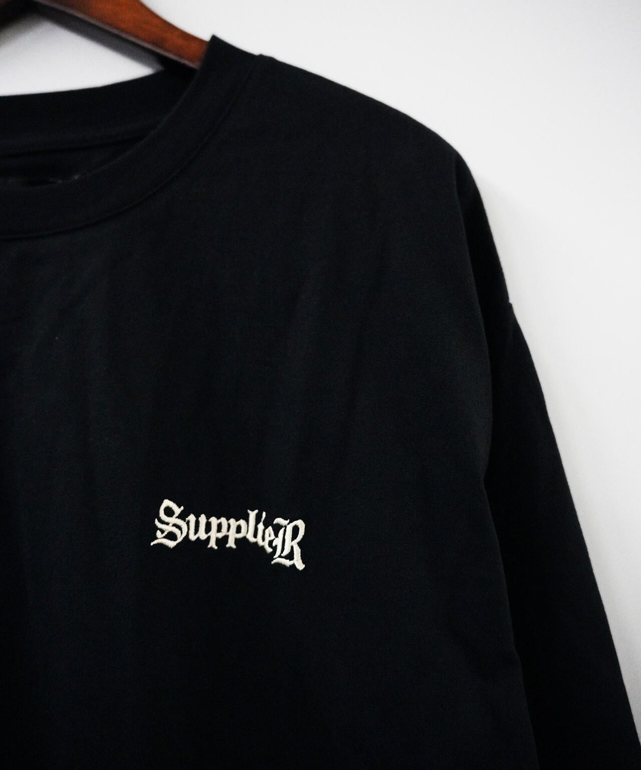 SUPPLIER/【LHP EXCLUSIVE】CROSS L/S TEE - BLACK