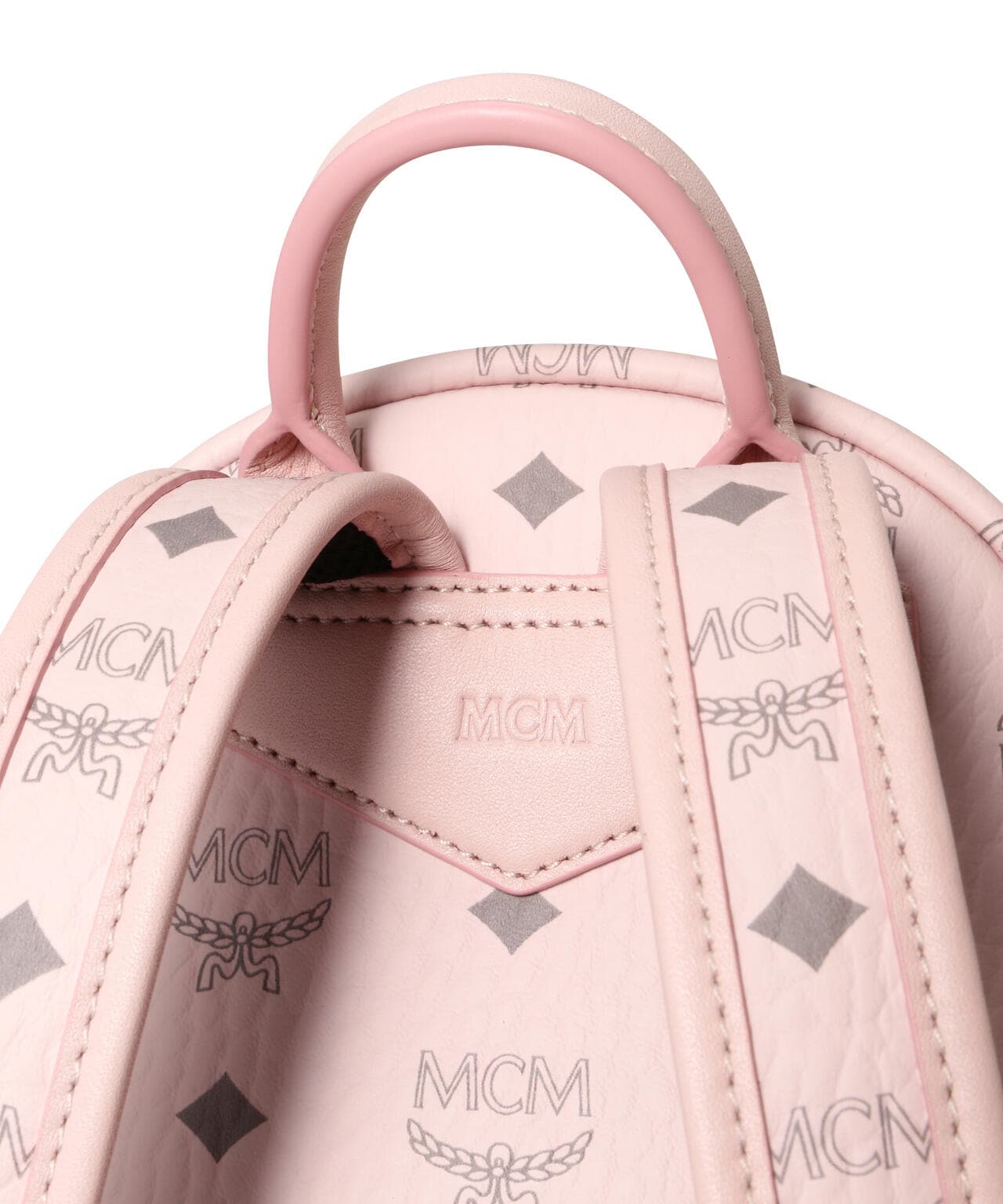 MCM/エムシーエム/MCM x HELLO KITTY STARK BACK PACK MINI | LHP ( エルエイチピー ) | US  ONLINE STORE（US オンラインストア）