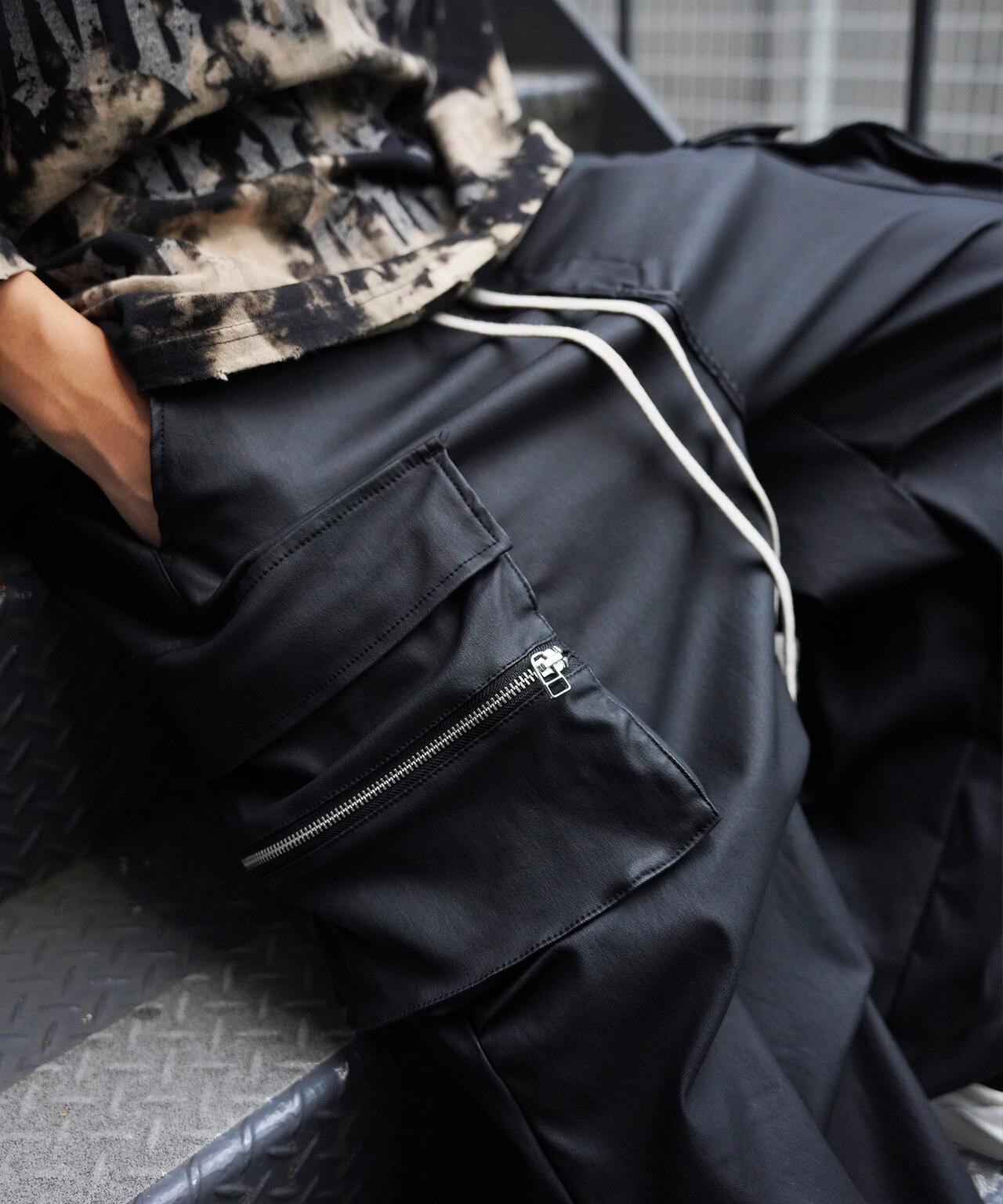 DankeSchon/ダンケシェーン/PREMIUM SUPER STRETCH TC BLACK WIDE ZIP POCKET PANT