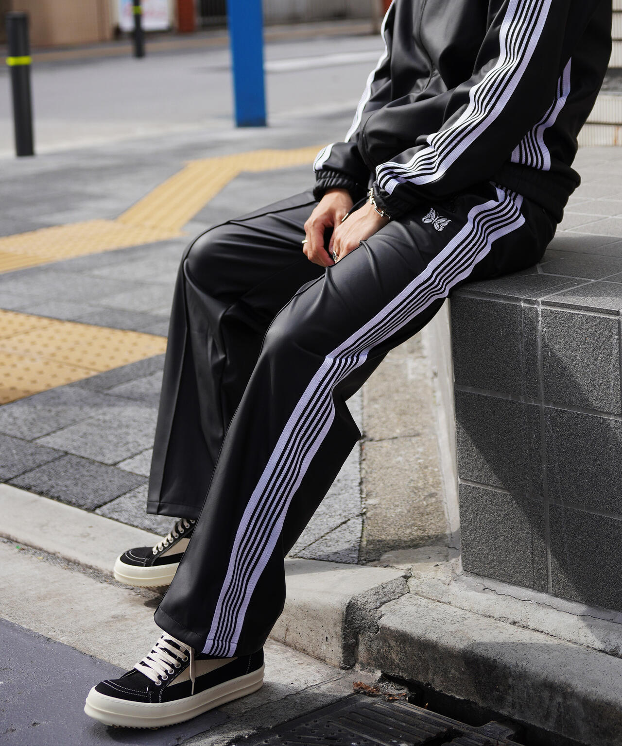 【先行予約 11月中旬-11月下旬入荷予定】NEEDLES/【LHP別注】TRACK PANT - SYNTHETIC LEATHER