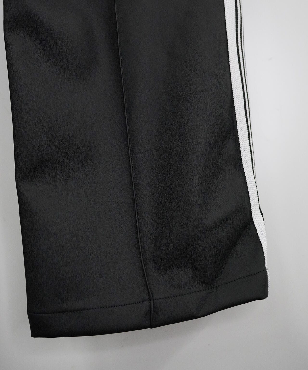 【先行予約 11月中旬-11月下旬入荷予定】NEEDLES/【LHP別注】TRACK PANT - SYNTHETIC LEATHER