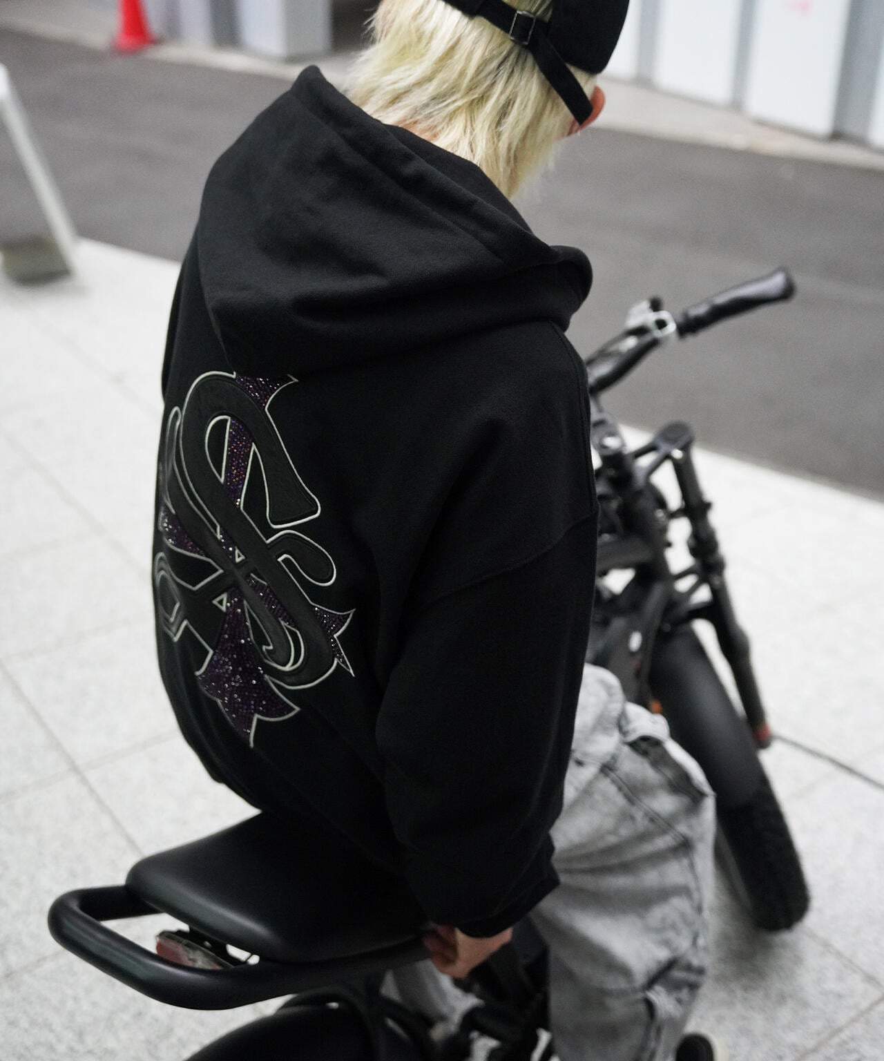 【先行予約 11月中旬-11月下旬入荷予定】SUPPLIER【LHP WEB限定】CROSS ZIP HOODIE