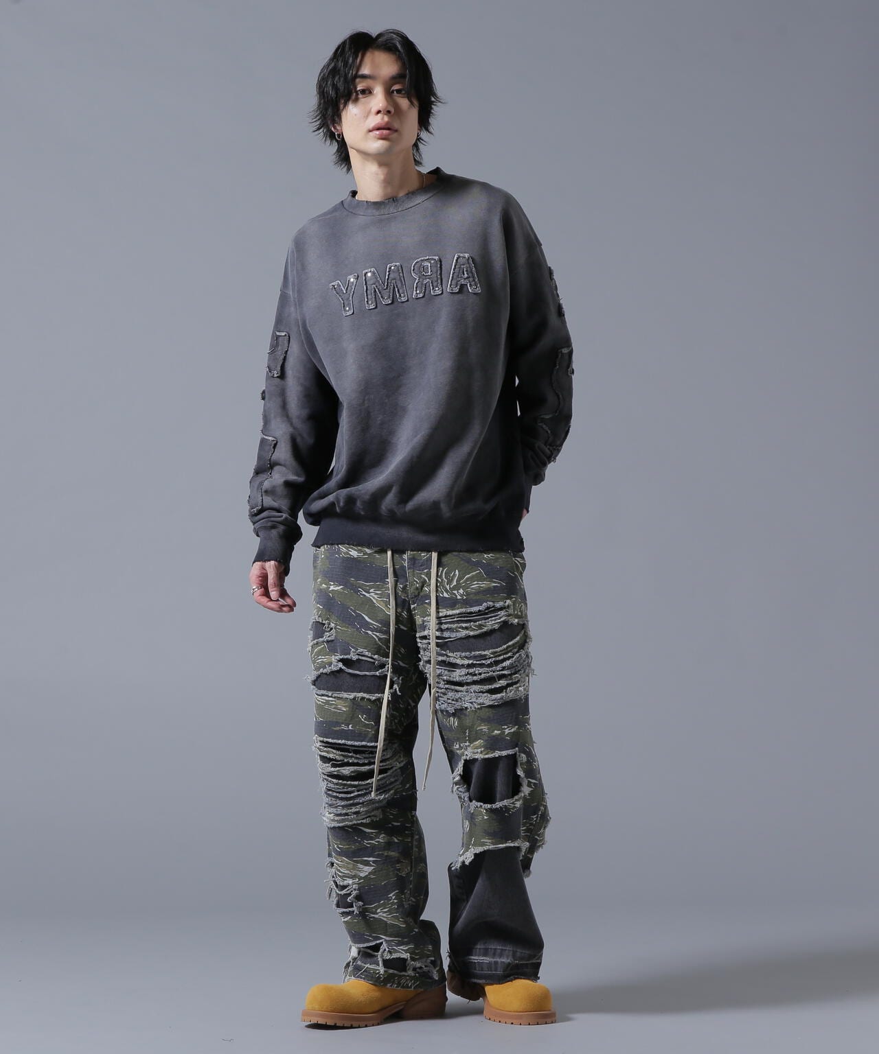 DankeSchon/ダンケシェーン/SPRAYED CREW NECK SWEAT