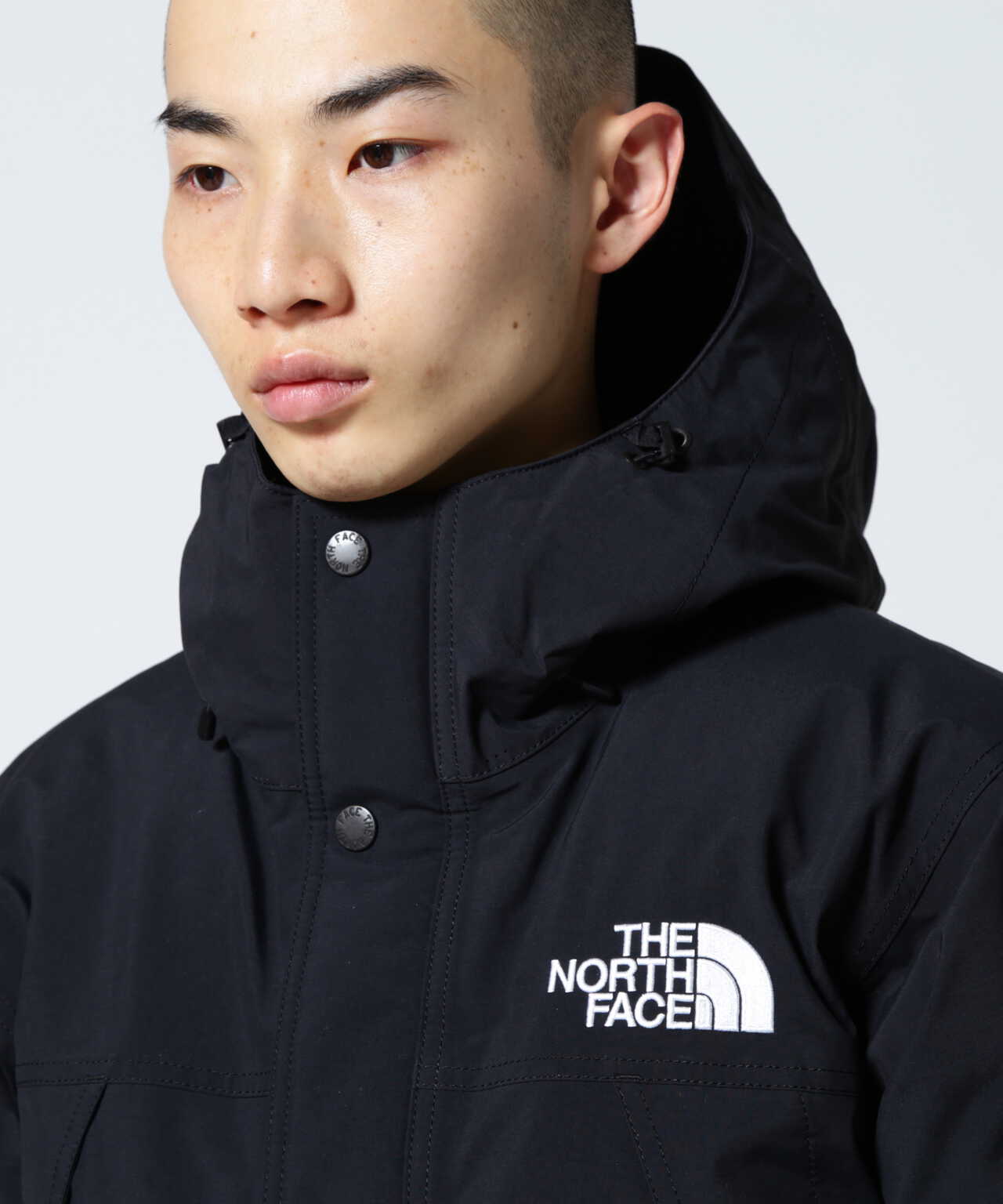 THE NORTH FACE  Mountain Down Coat