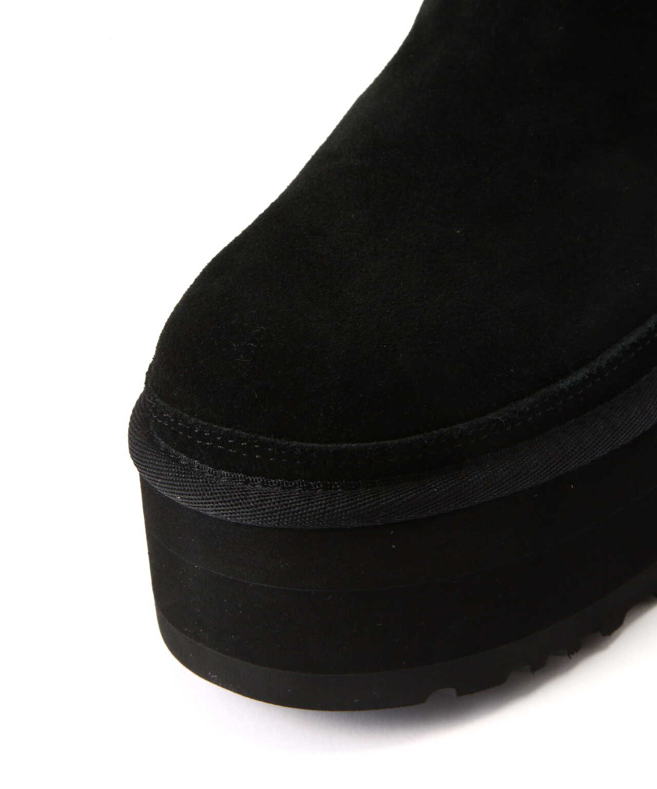 UGG（アグ）NEUMEL PLATFORM CHELSEA ニューメル プラットフォーム 