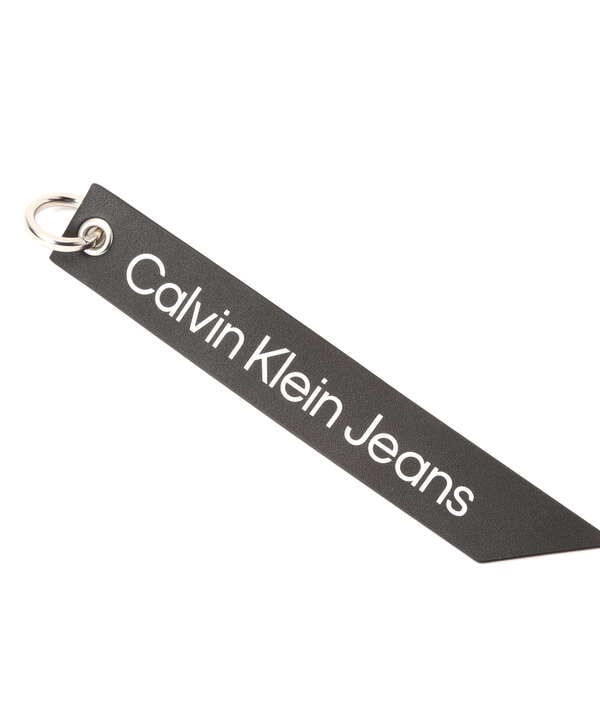 Calvin Klein Jeans（カルバンクラインジーンズ）ロゴタグスカルプチャーショルダーバッグ