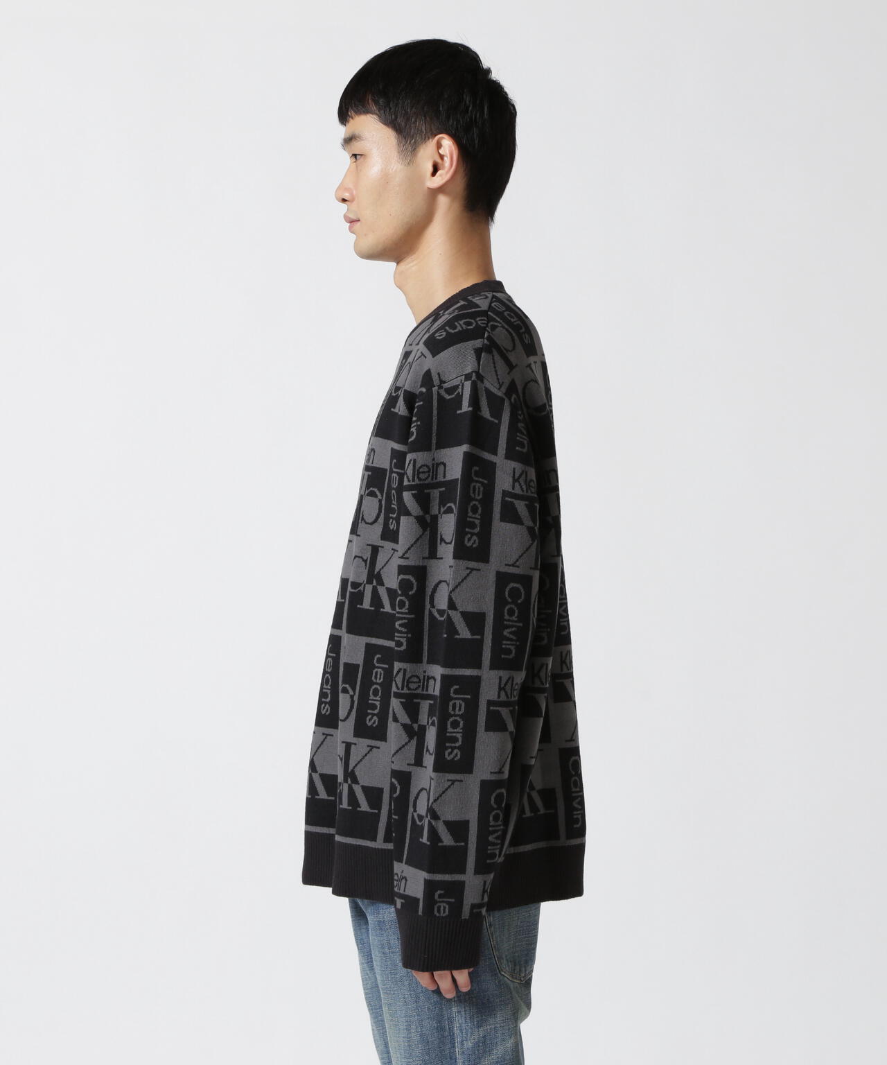 Calvin Klein（カルバン クライン ）オールオーバーロゴセーター | B