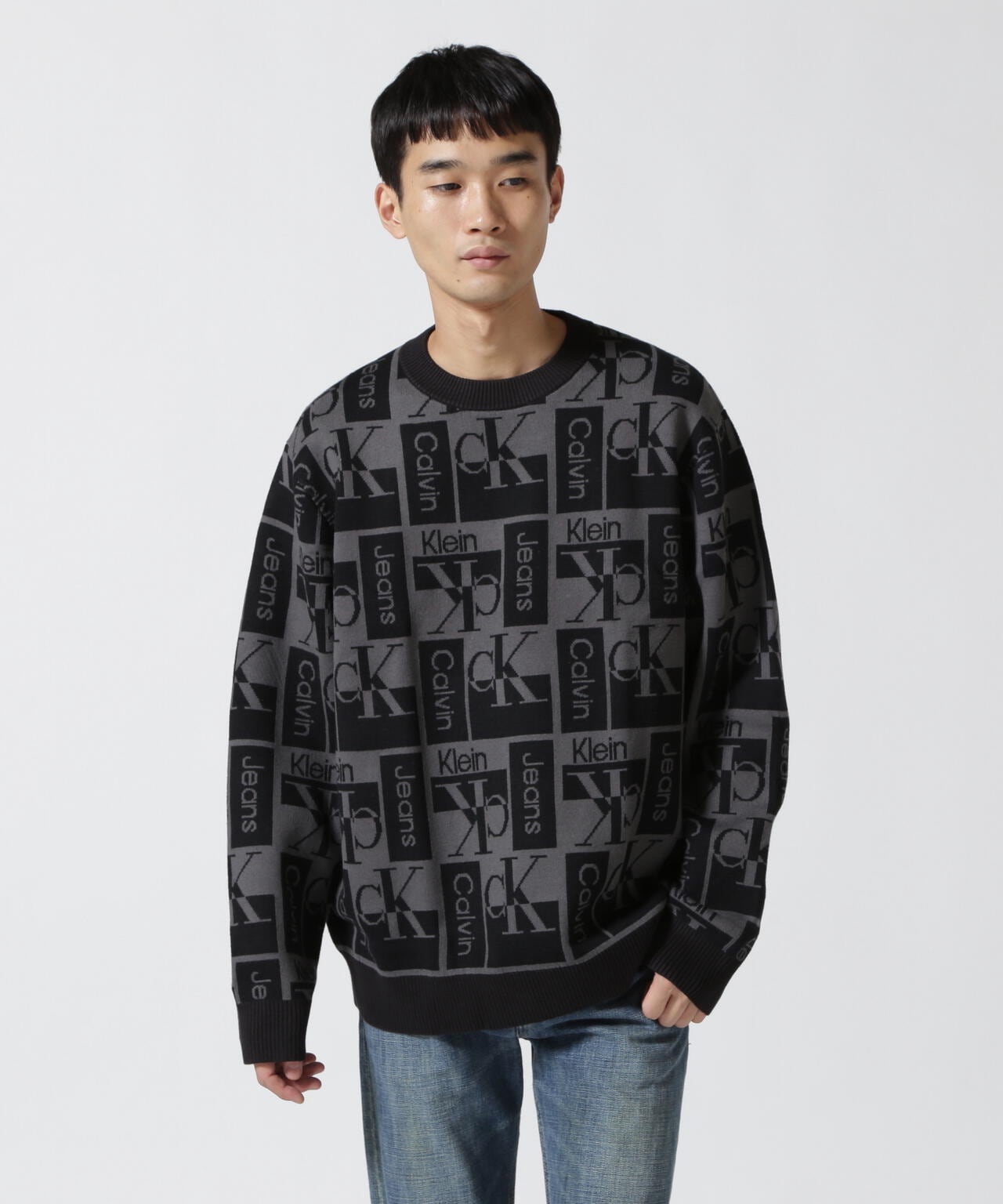 Calvin Klein（カルバン クライン ）オールオーバーロゴセーター | B ...