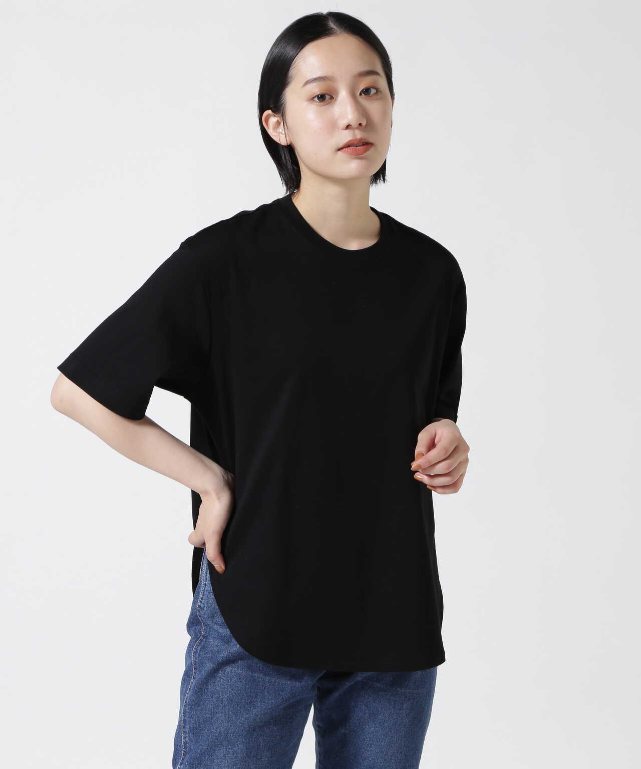 UJOH(ウジョー) 別注Curve Hem Half Sleeve Tシャツ-