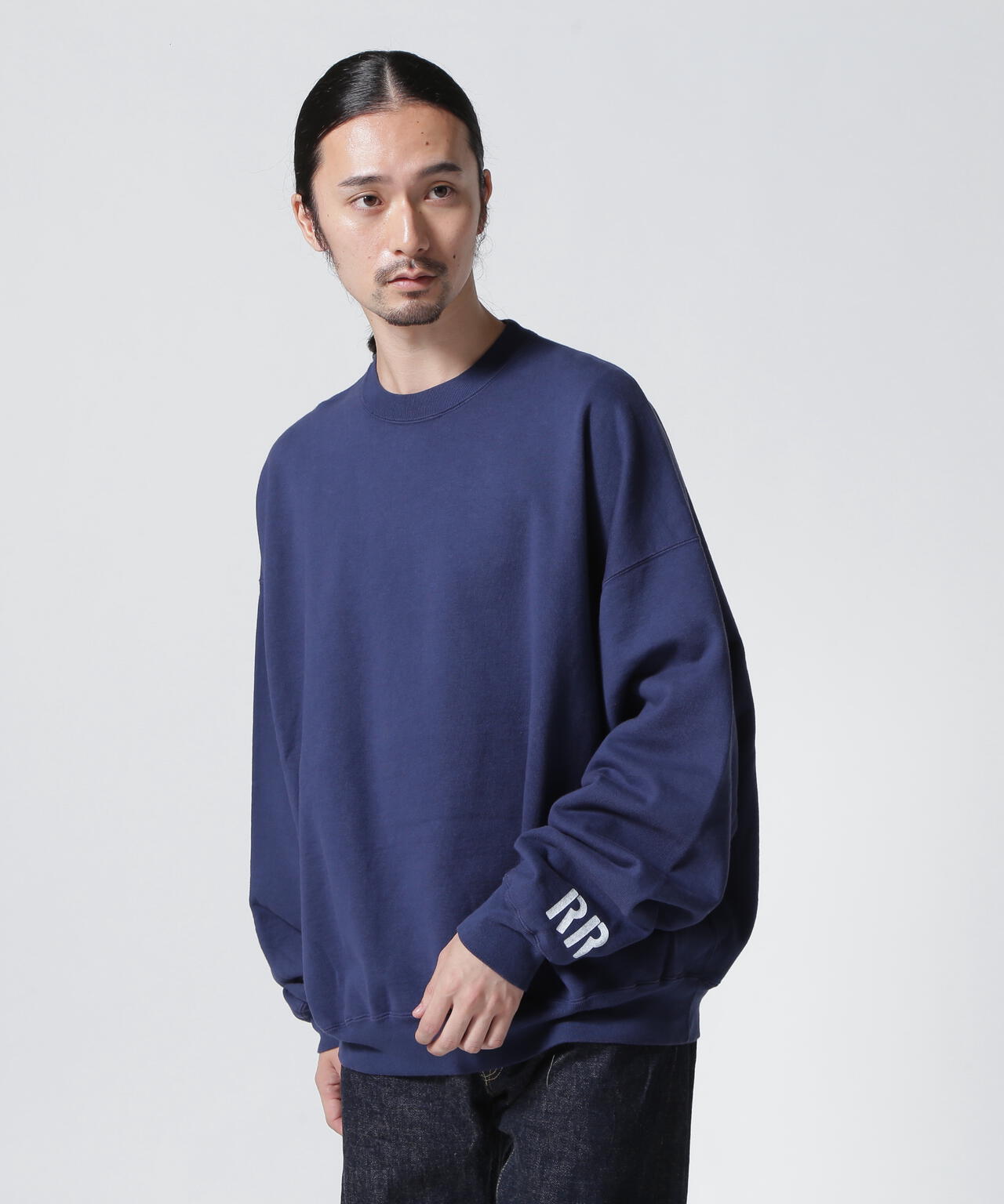 REMI RELIEFクルーネック LOGO SWEAT