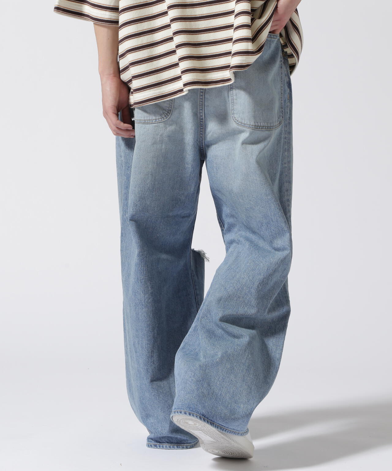 JieDa＞DAMAGE ONE TUCK WIDE STRAIGHT DENIM | B'2nd ( ビーセカンド ) | US ONLINE  STORE（US オンラインストア）