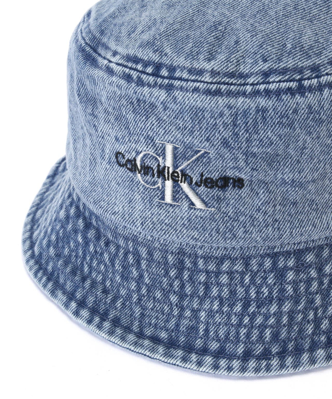 Calvin Klein Jeans（カルバン クライン ジーンズ)DENIM BUCKET HAT | B'2nd ( ビーセカンド ) | US  ONLINE STORE（US オンラインストア）