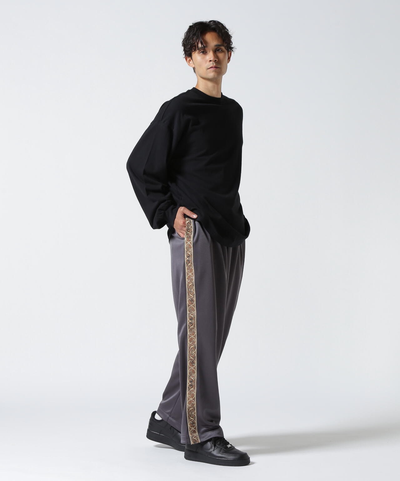 Children of the discordance / SIDE LINE TRACK PANT