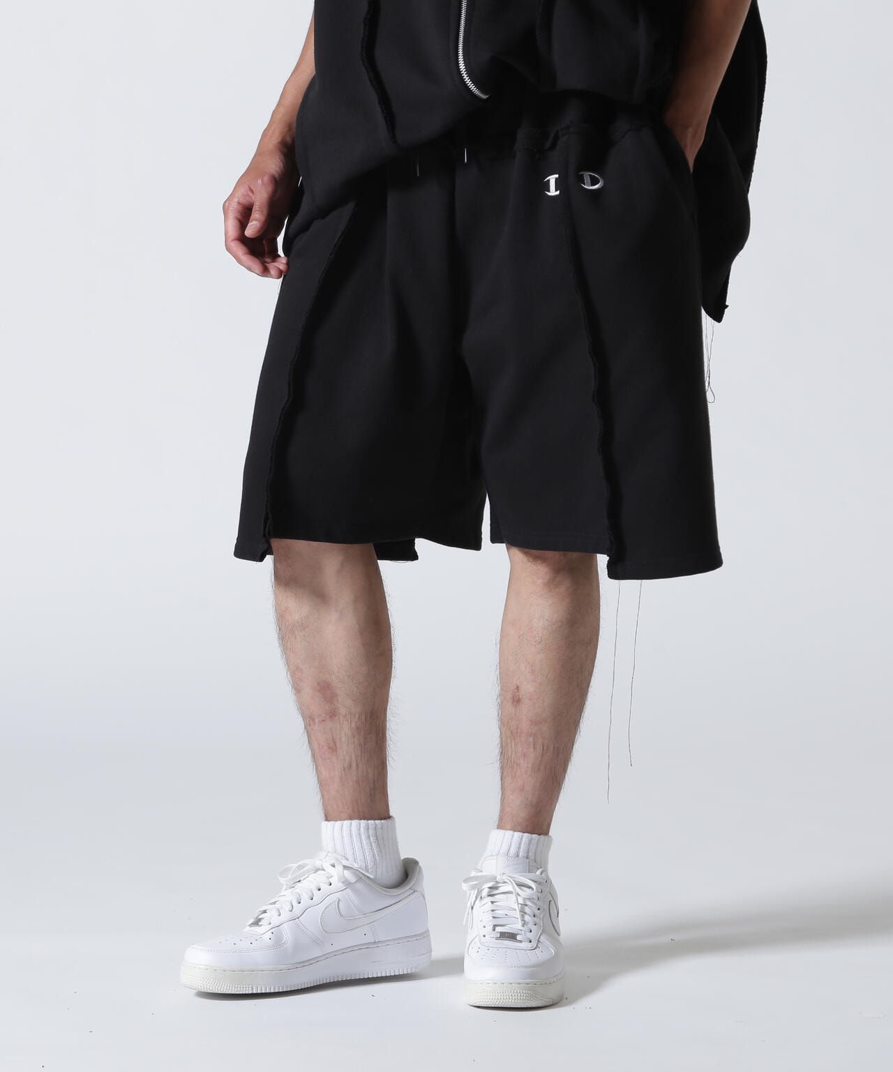 DISCOVERED(ディスカバード) 別注DOCKING EIDE SHORTS