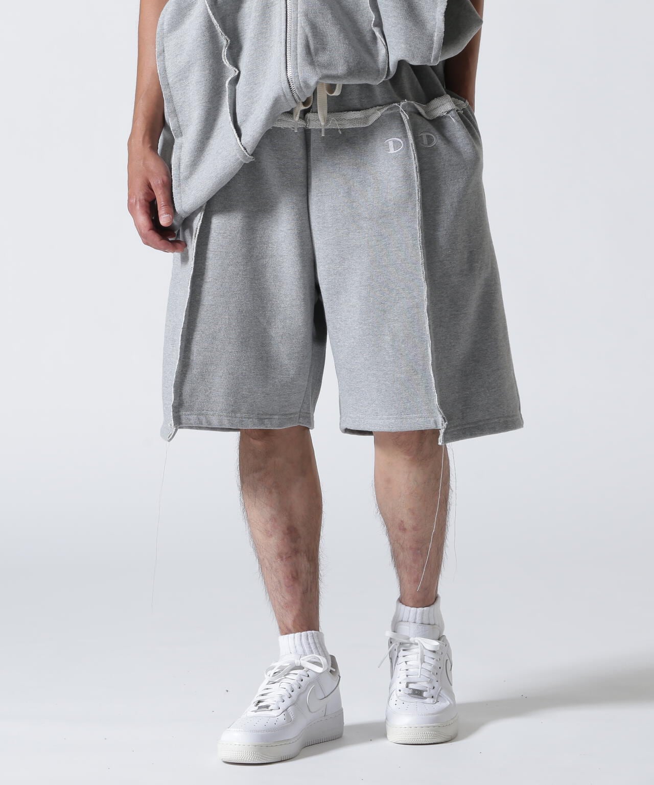 DISCOVERED(ディスカバード) 別注DOCKING EIDE SHORTS