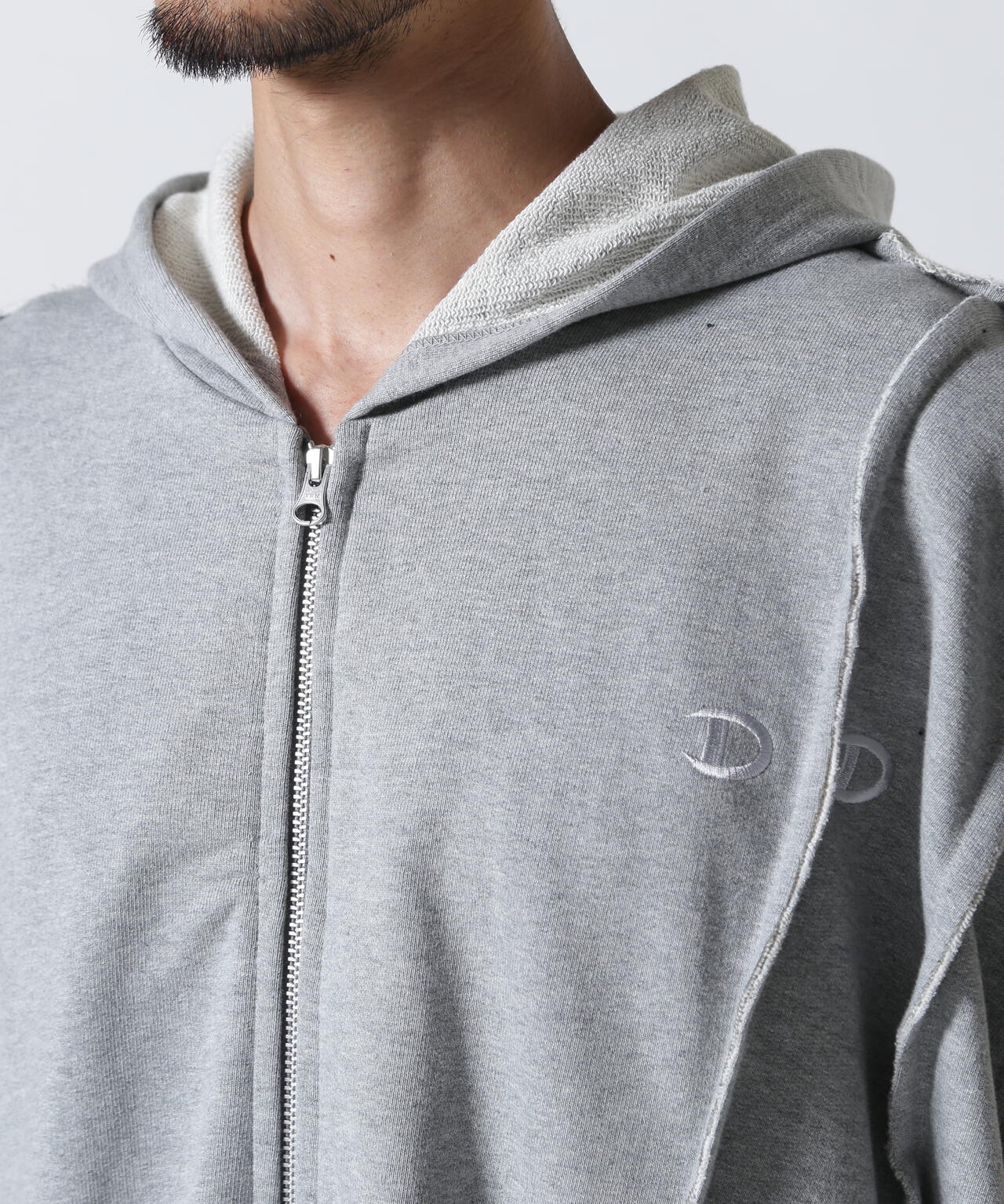 DISCOVERED(ディスカバード) 別注DOCKING NO SLEEVE HOODIE