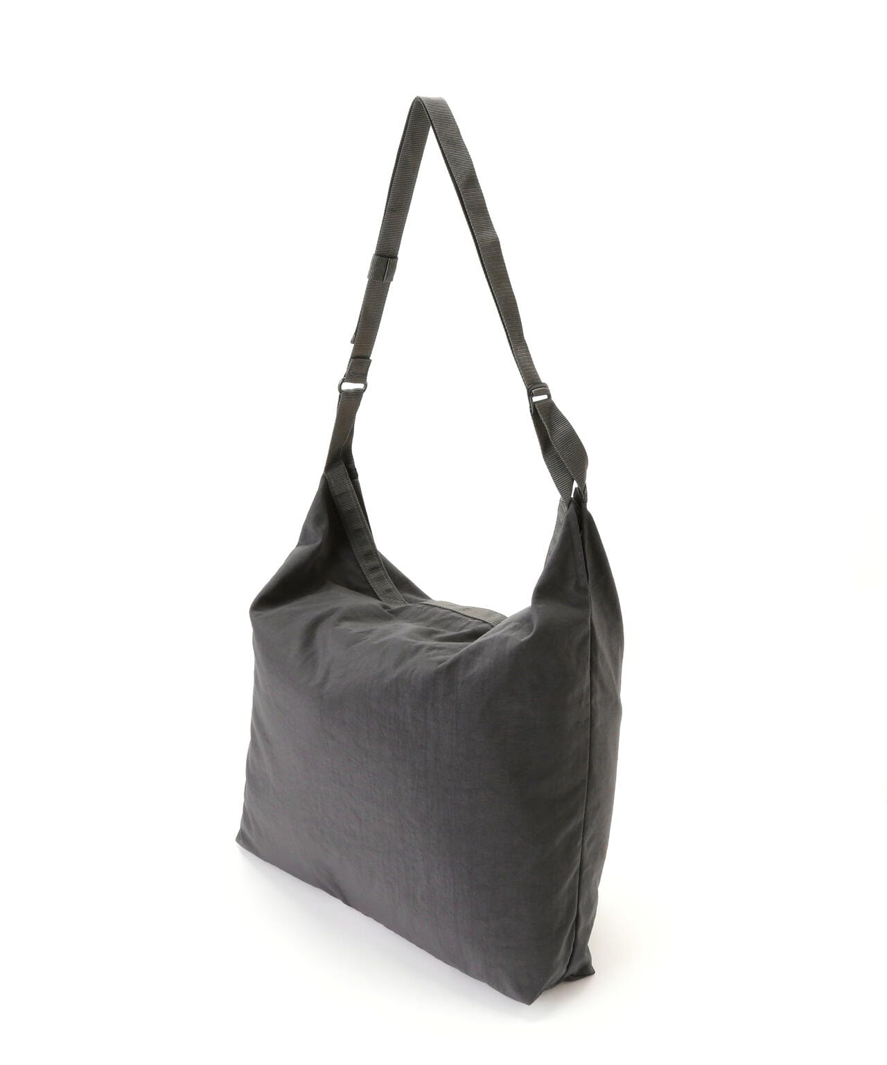 SLOW(スロウ)packer 2way shoulder bag L 586S138P