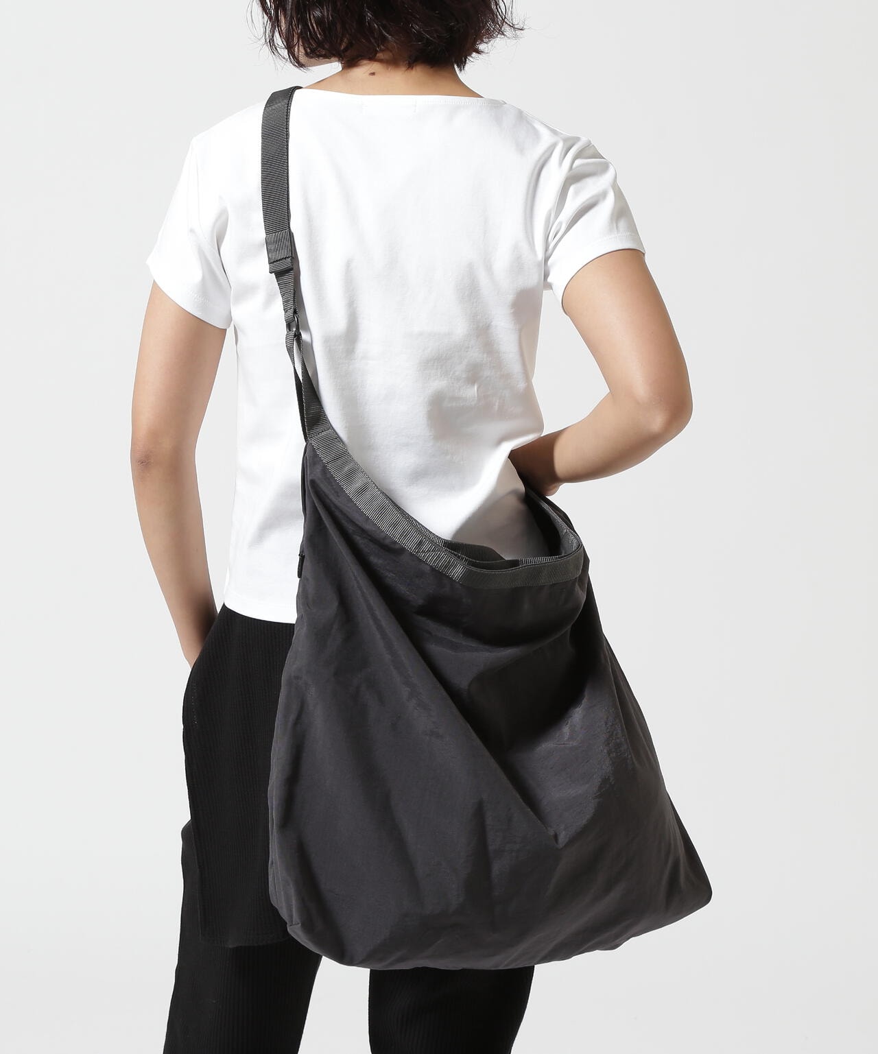 SLOW(スロウ)packer 2way shoulder bag L 586S138P