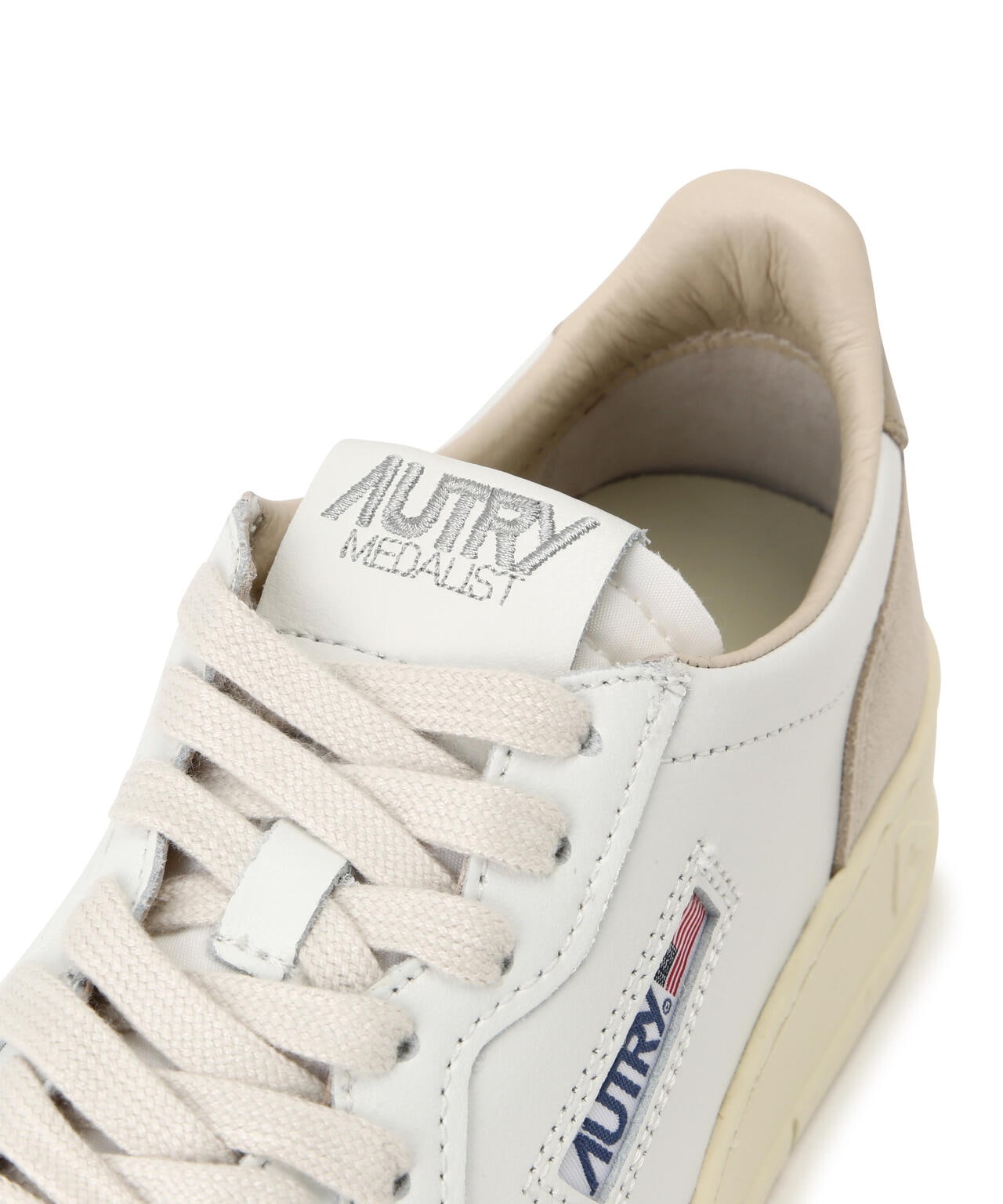 AUTRY (オートリー) WOMEN'S スニーカー MEDALIST_LOW_LEATHER/SUEDE ...