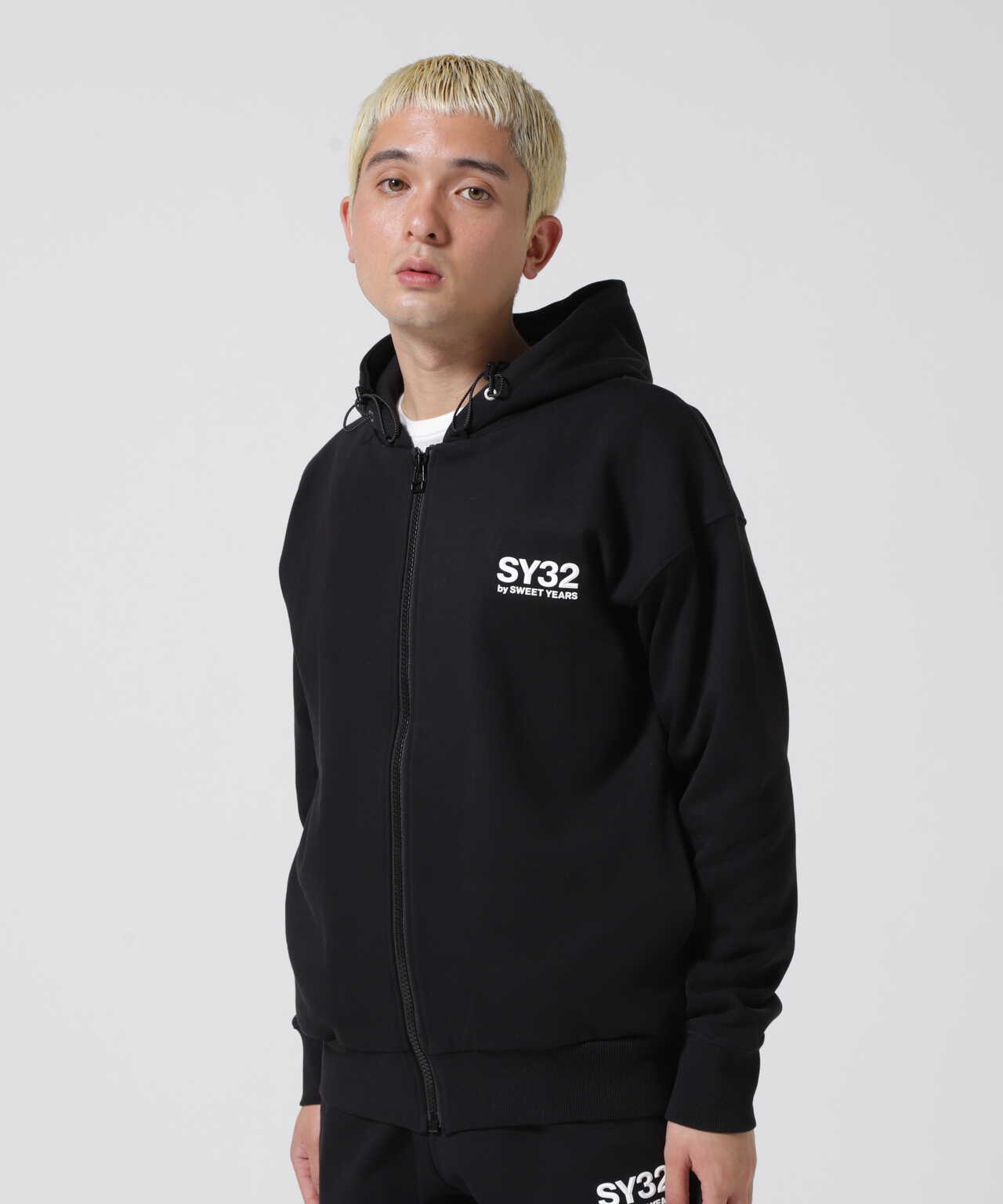 SY32 by SWEET YEARS´REGULAR ZIP HOODIE-