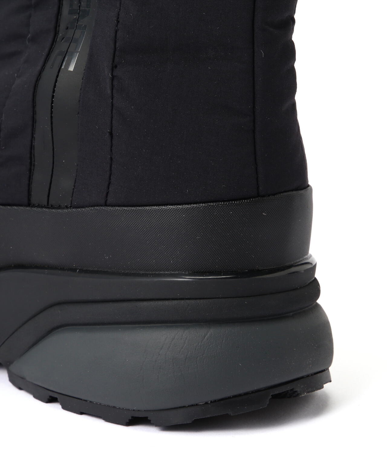 スニーカー デサント DESCENTE アクティブウィンターブーツショート ブラック 黒 DM1UJD20BK メンズ シューズ 靴  22FW｜PISTACCHIO DAIKANYAMA