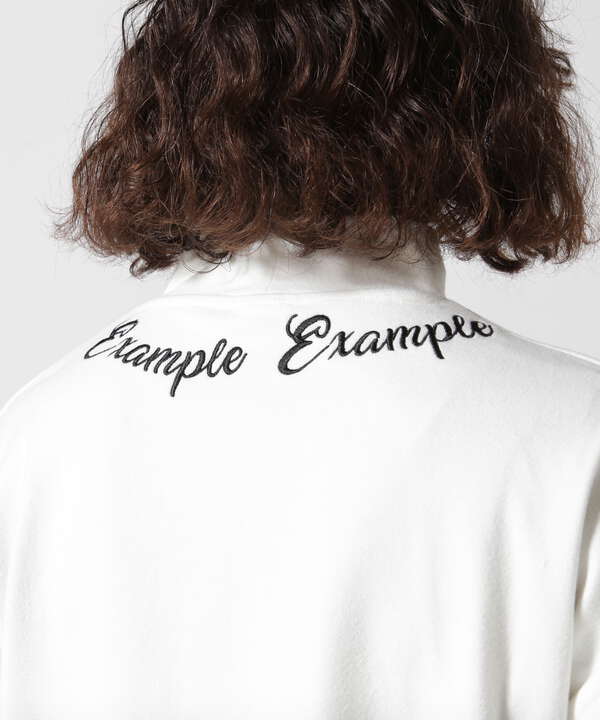 EXAMPLE/エグザンプル/CURSIVE CIRCLE LOGO MOCK NECK L/S TEE