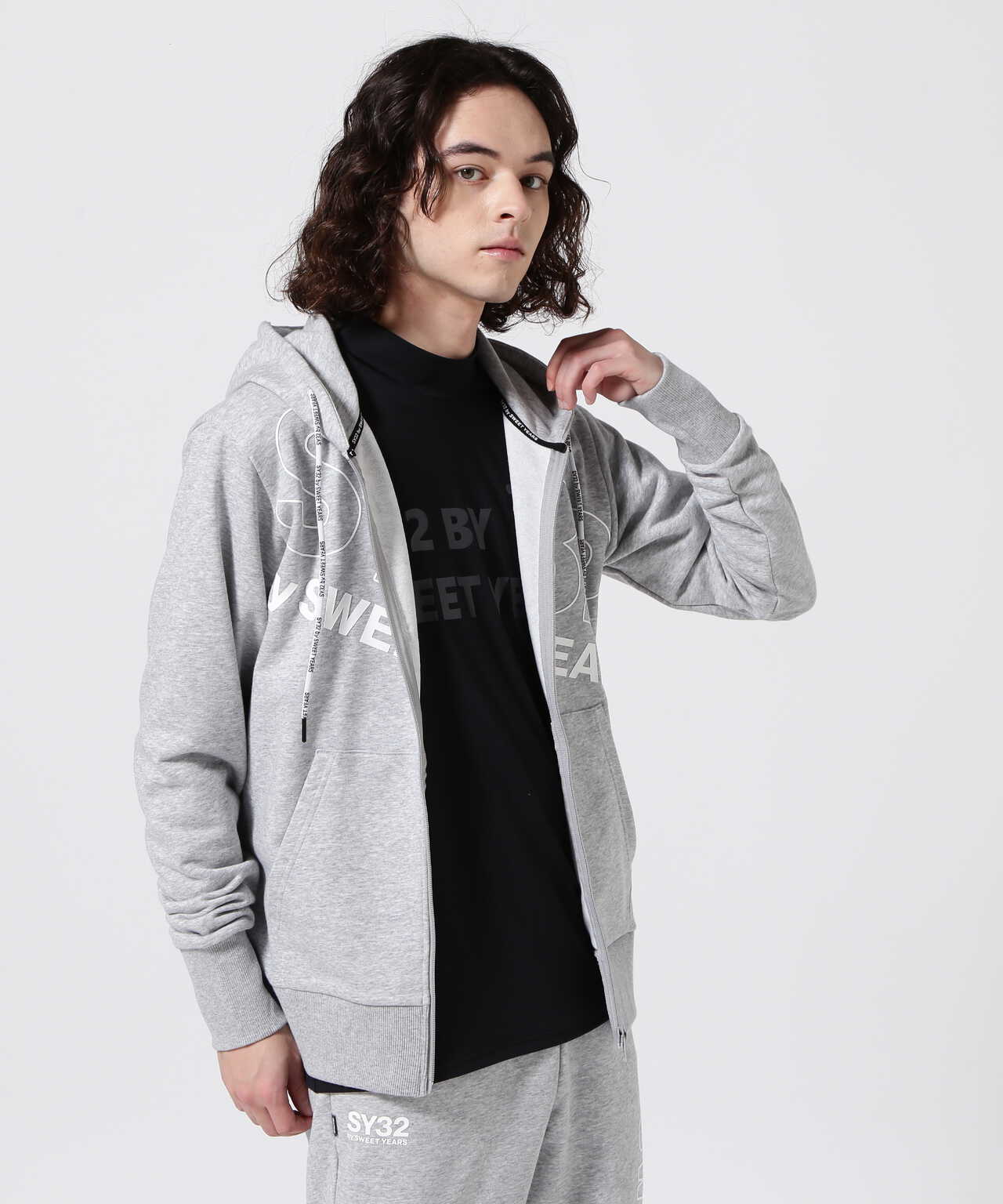 SY32 by SWEETYEARS /エスワイサーティトゥバイ スィートイヤーズ/SLASH BIG LOGO ZIP HOODIE