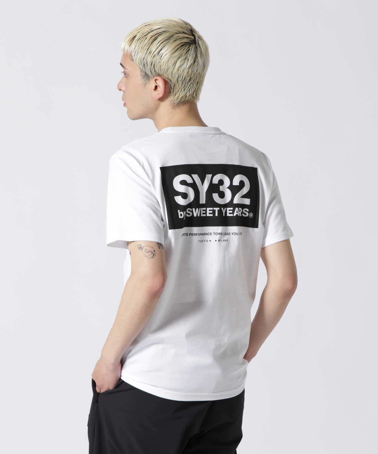 SY32 by SWEET YEARS ／BOX LOGO BACK PRINT TEE／ロイヤルフラッシュ