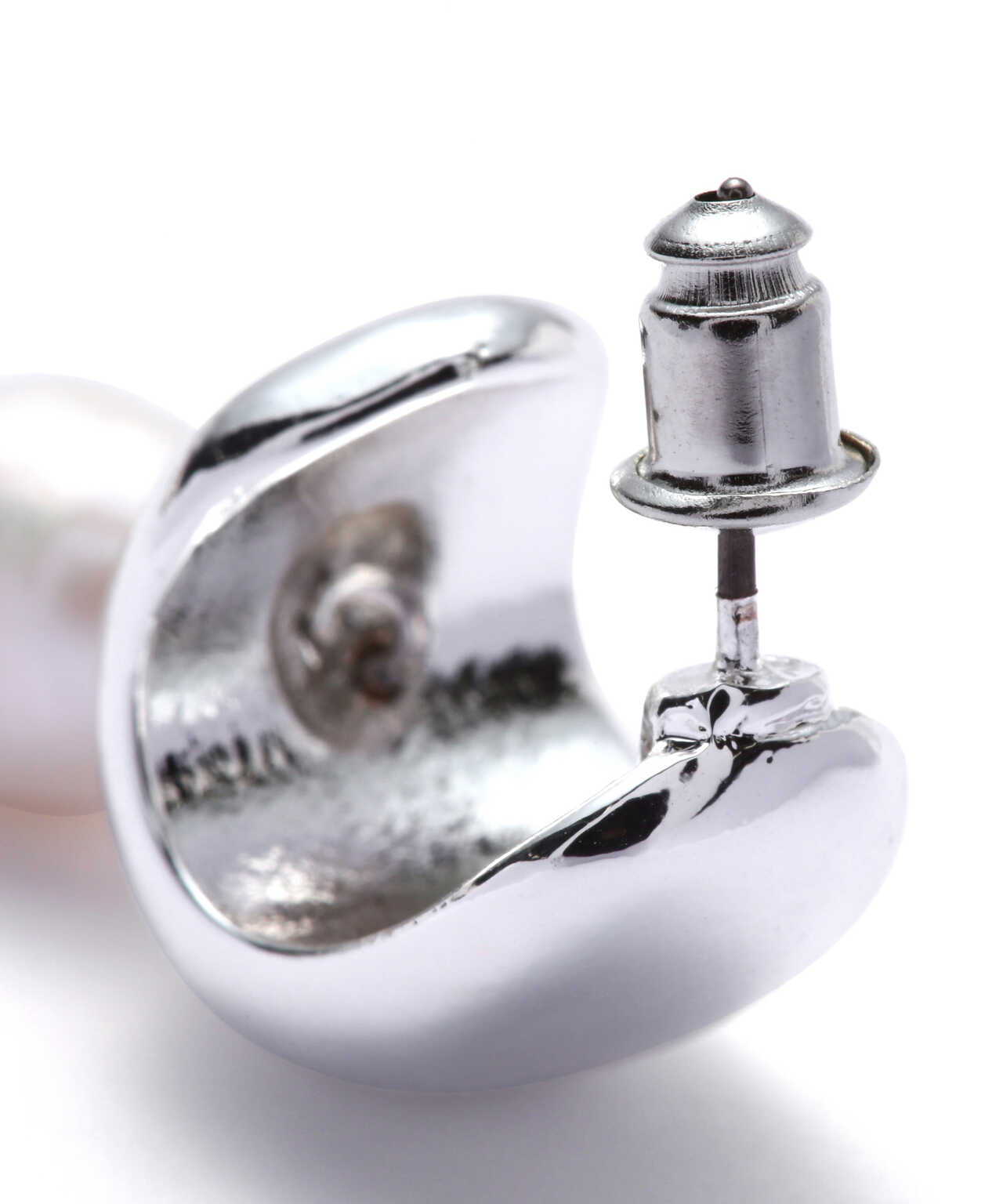 Nothing And Others/Freshwaterpearl Ear Set