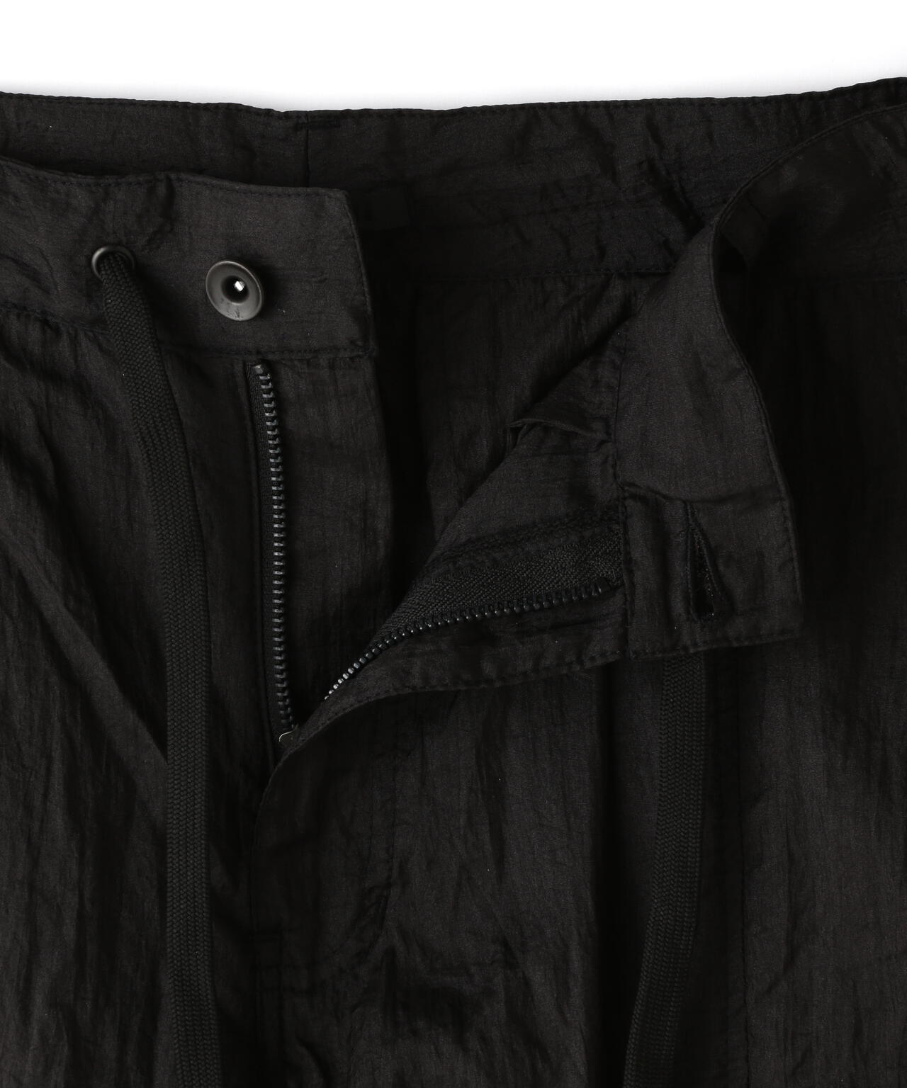 KMRii/ケムリ/Black Metal Parachute Pants 02