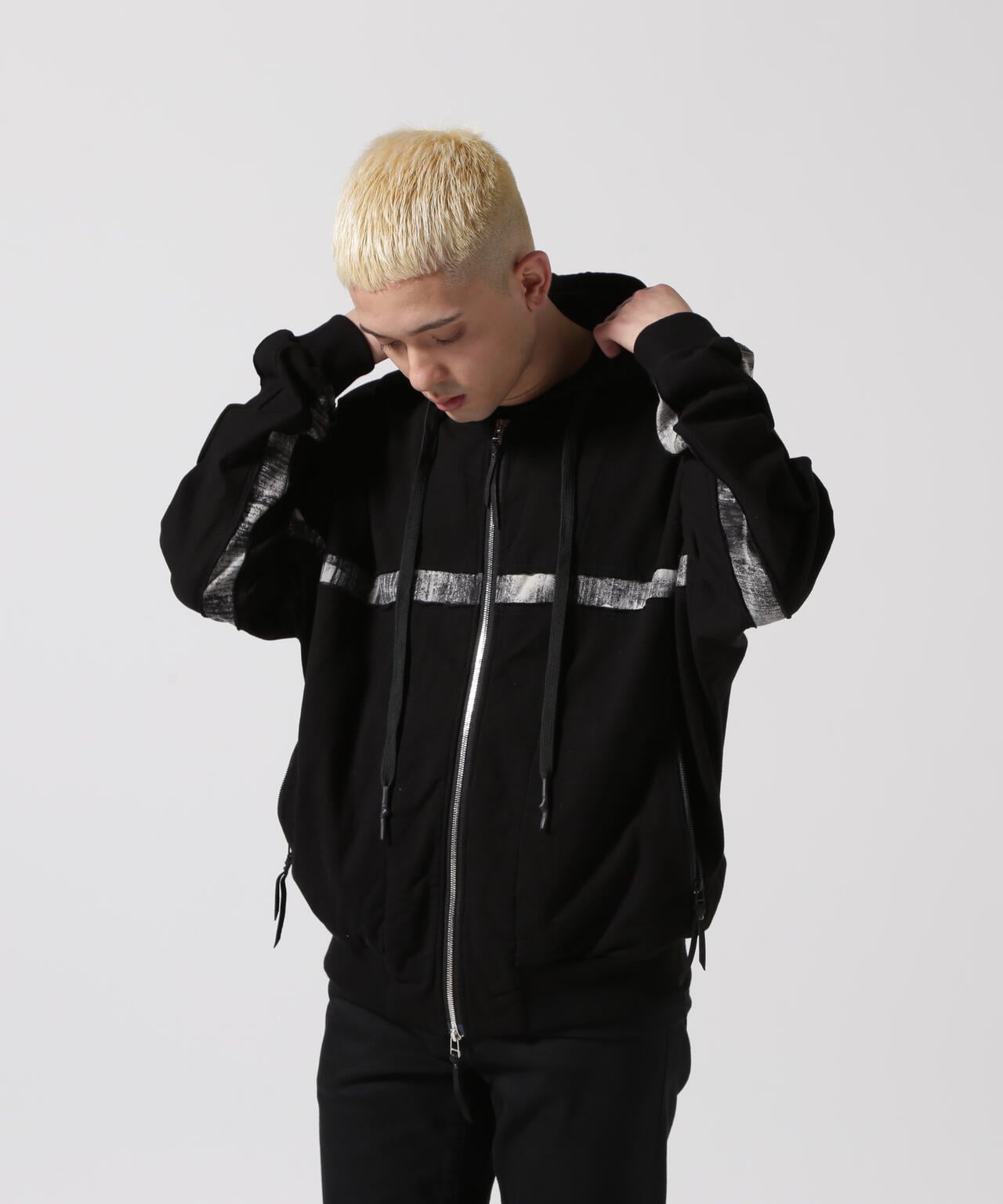 KMRii/ケムリ/Back Cross Short Parka | ROYAL FLASH ( ロイヤルフラッシュ ) | US ONLINE  STORE（US オンラインストア）