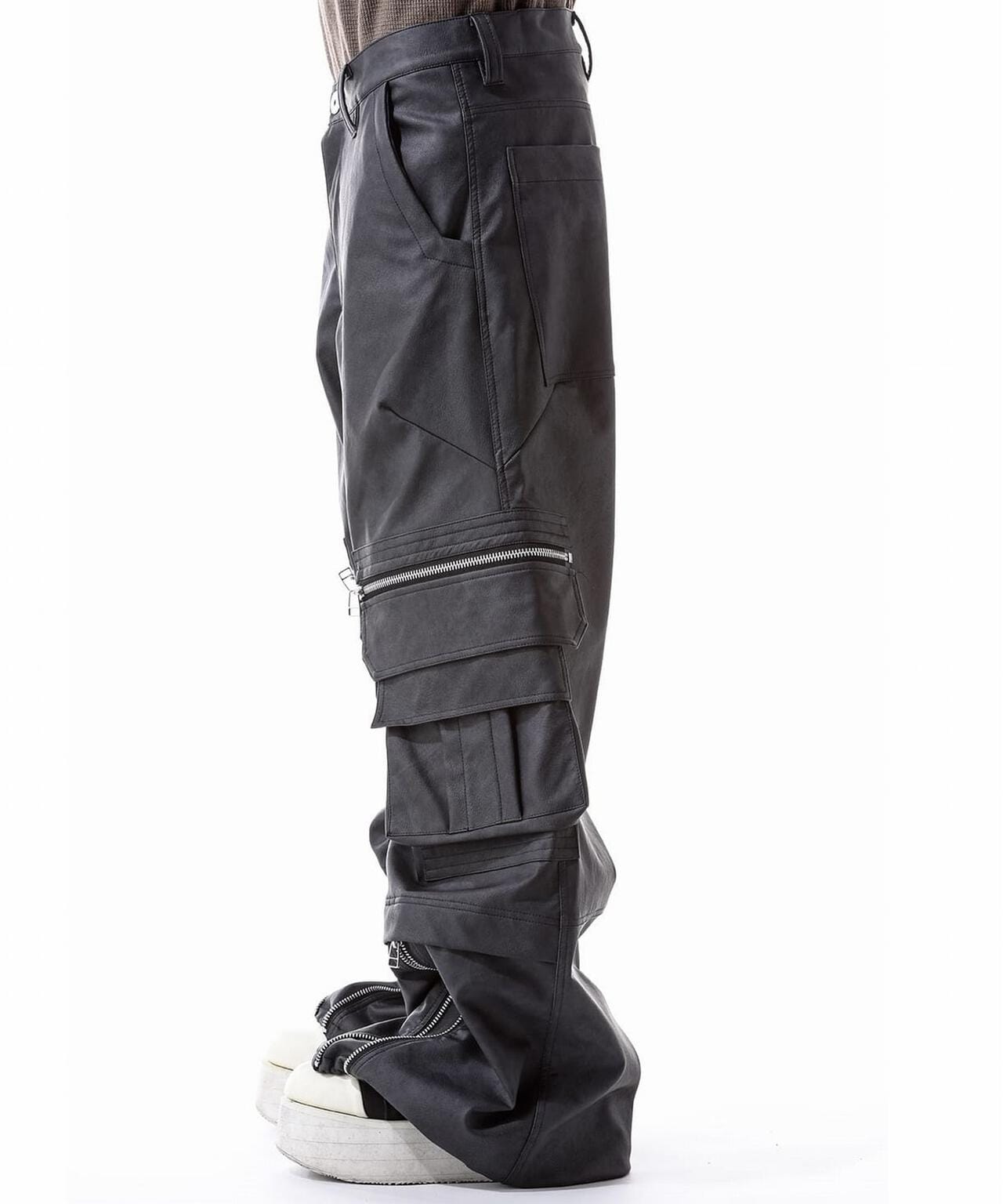 A.F ARTEFACT/Synthetic Leather Cargo Buggy Pants