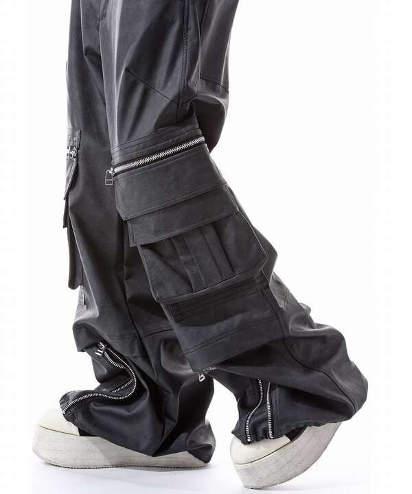 A.F ARTEFACT/Synthetic Leather Cargo Buggy Pants