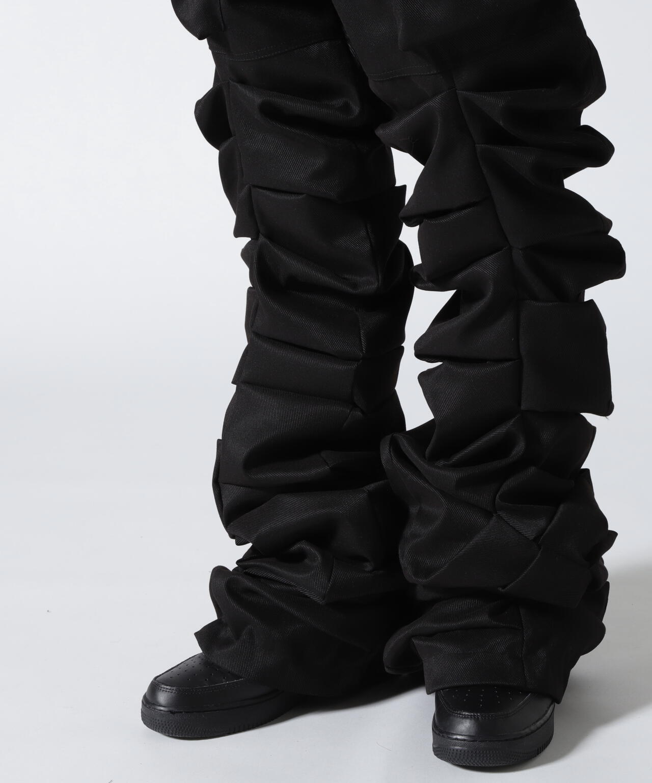 A.F ARTEFACT/Twill Monster Tuck Flare Baggy Pants