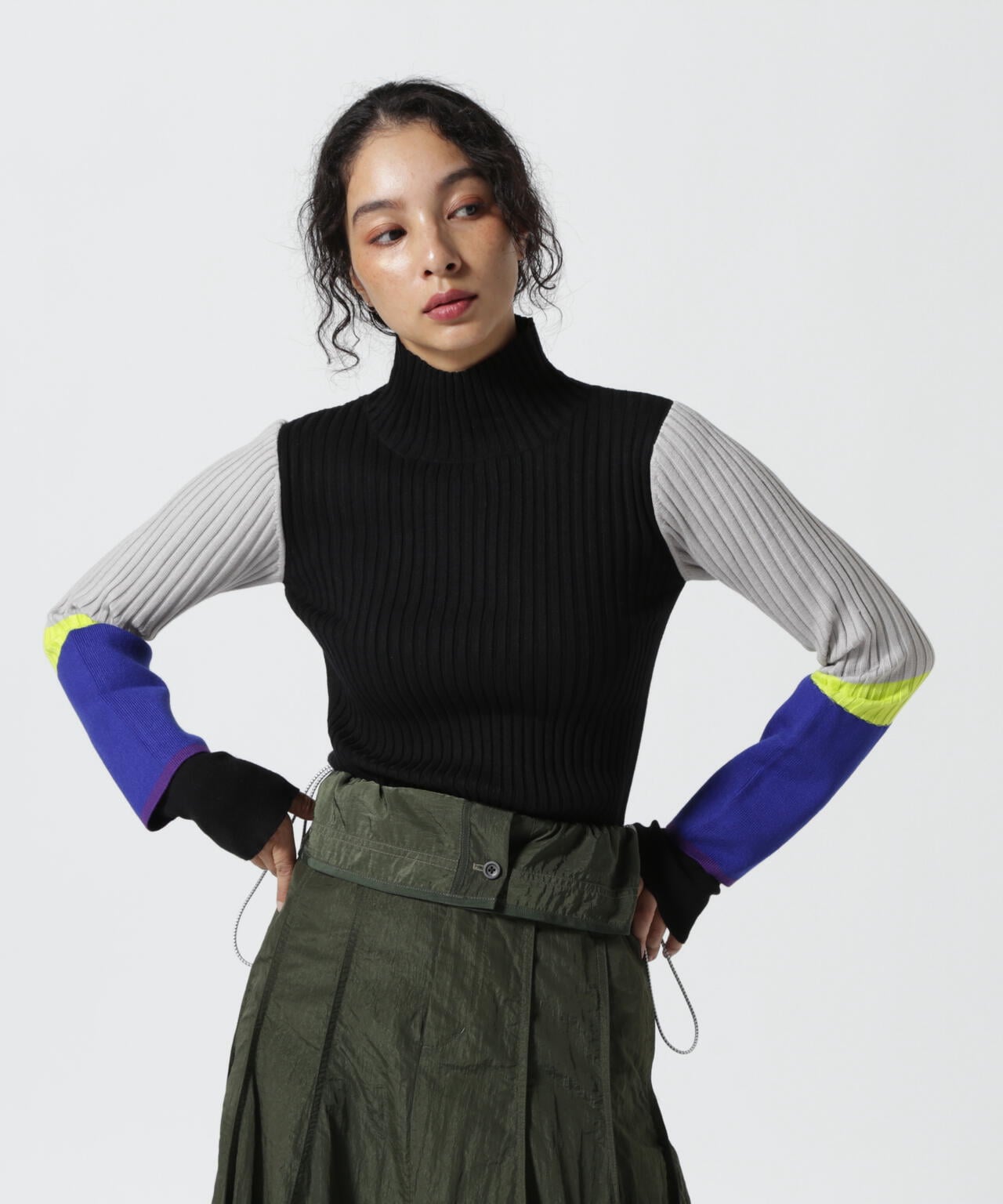 AULA AILA/アウラアイラ/COLOR BLOCK SLEEVE RIB KNIT