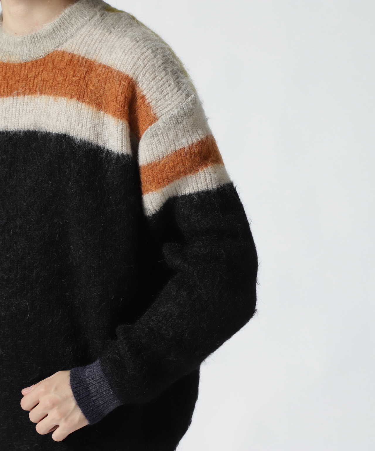 yoke Gradation Border Crew Neck-