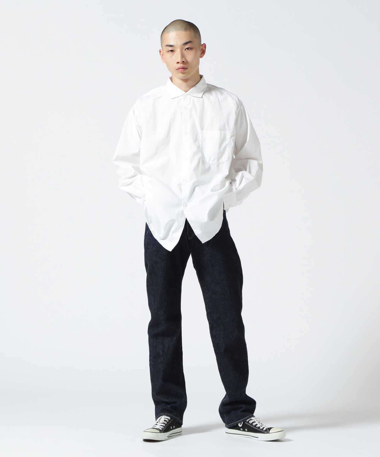 Sans limite, Classic White Shirts-