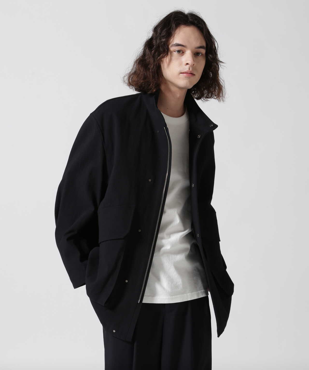 URU ZIP UP BLOUSON/D.Navy両サイドにポケットが付きます