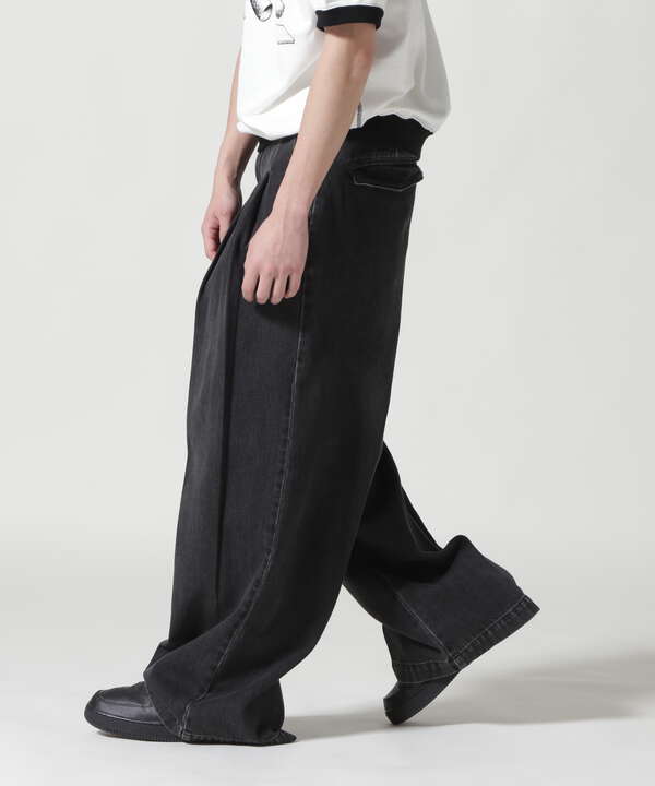 Toironier/トワロニエ/2tuck wide denim pants