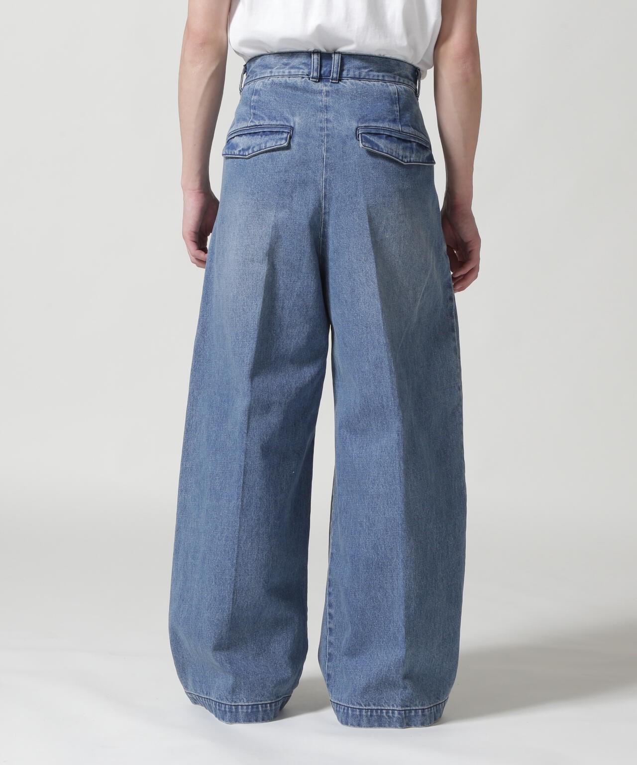 Toironier/トワロニエ/2tuck wide denim pants