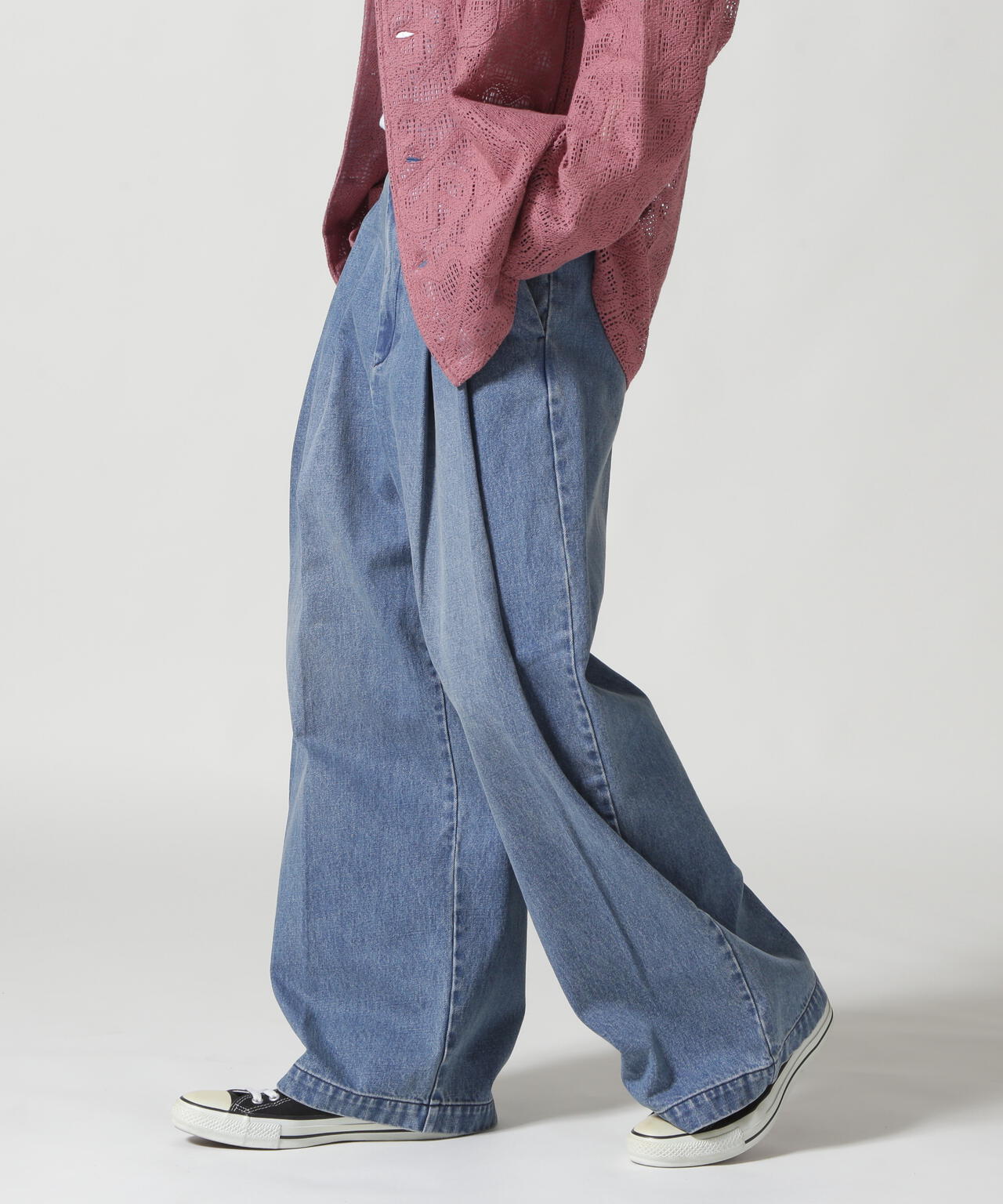 Toironier/トワロニエ/2tuck wide denim pants