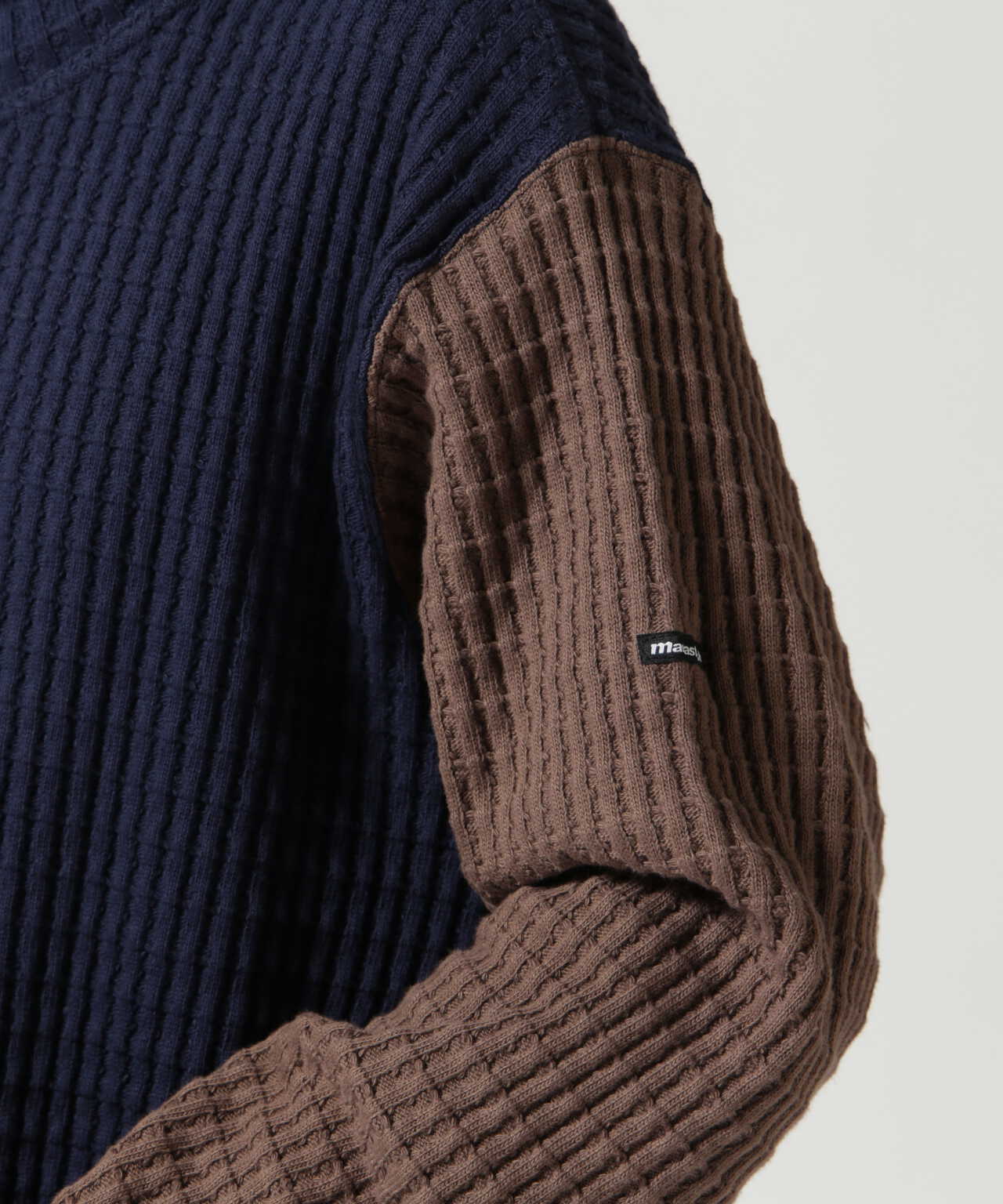 MANASTASH/マナスタッシュ　SNIGGLE SNUG THERMALBILKY NECK