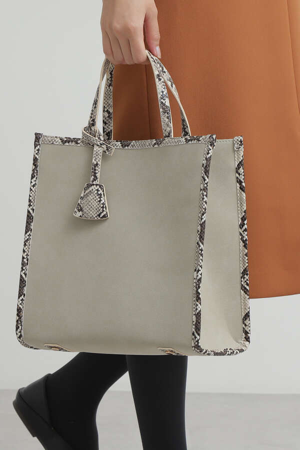 コンビスクエアトートバッグ N Natural Beauty Basic サンエービーディーオンラインストア Sanei Online Store